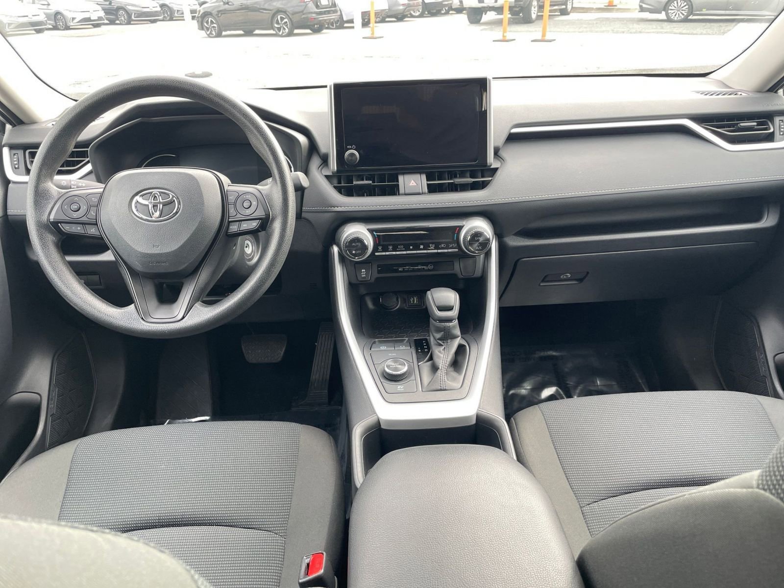 Thumbnail: 2025 Toyota RAV4 - 32