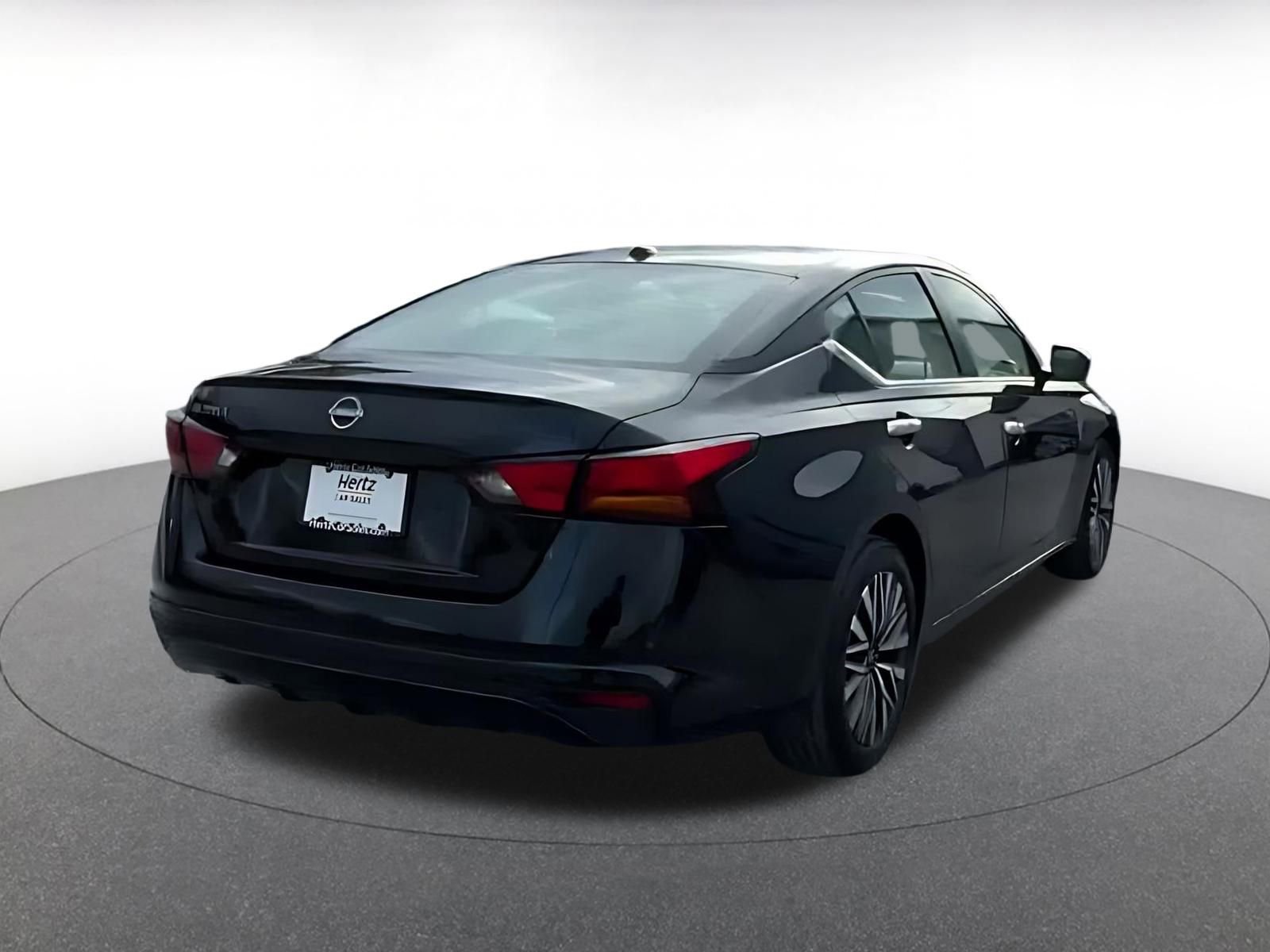 Thumbnail: 2025 Nissan Altima - 14