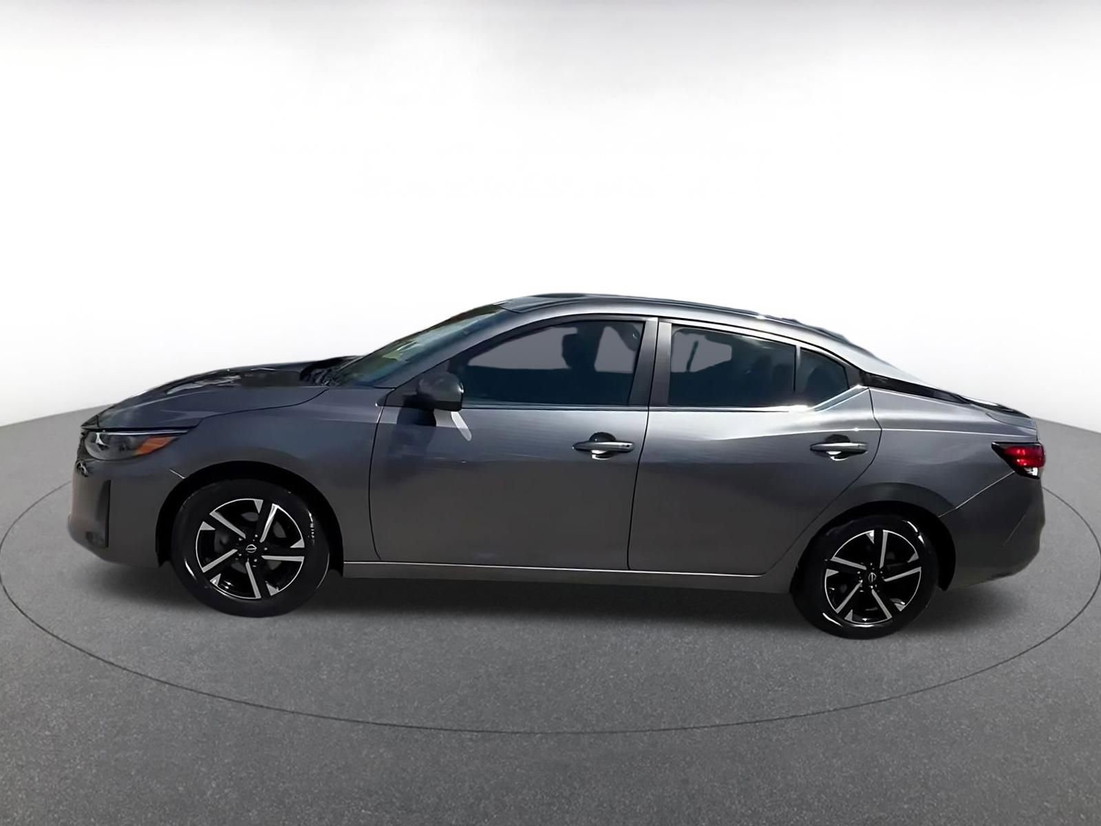 Thumbnail: 2025 Nissan Sentra - 9