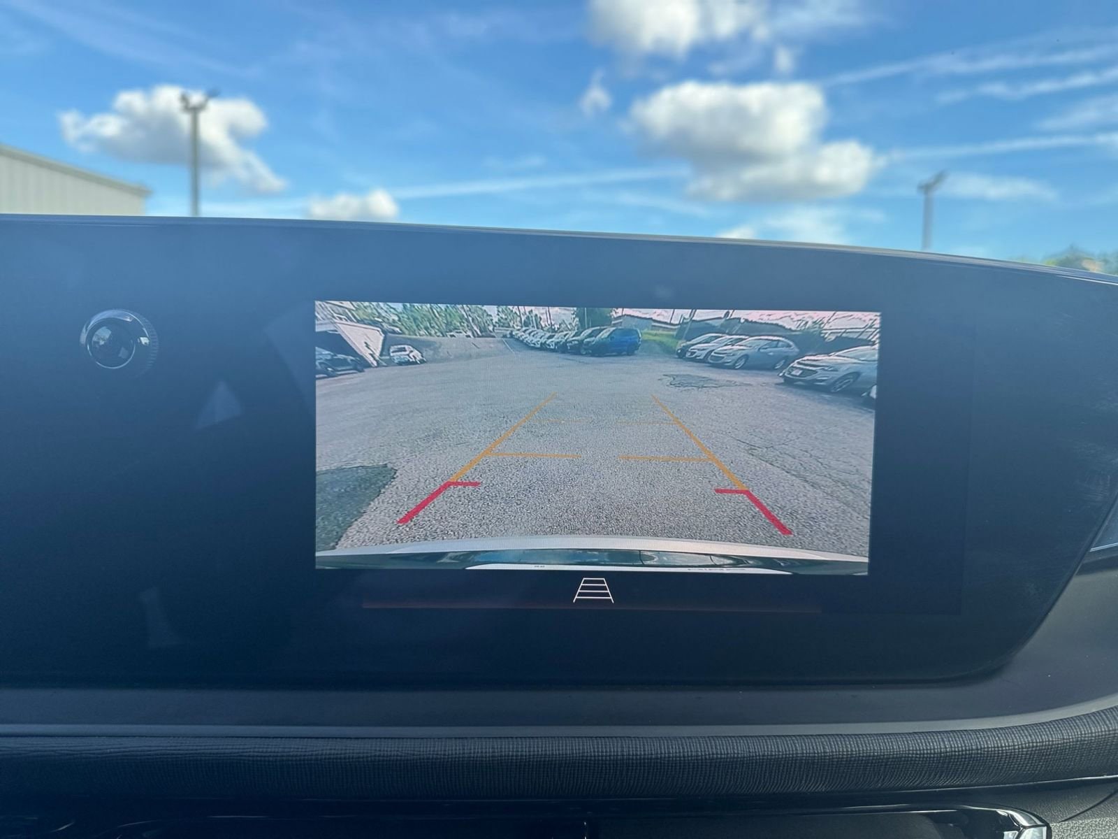 Thumbnail: 2025 Buick Envista - 17