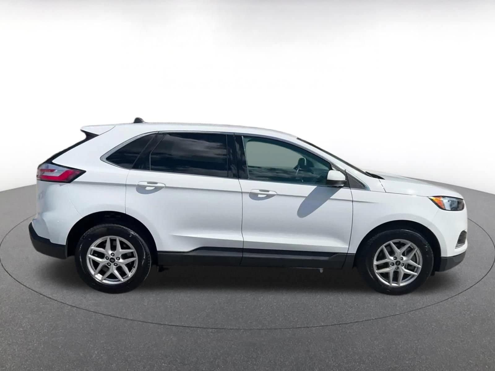 Thumbnail: 2024 Ford Edge - 15