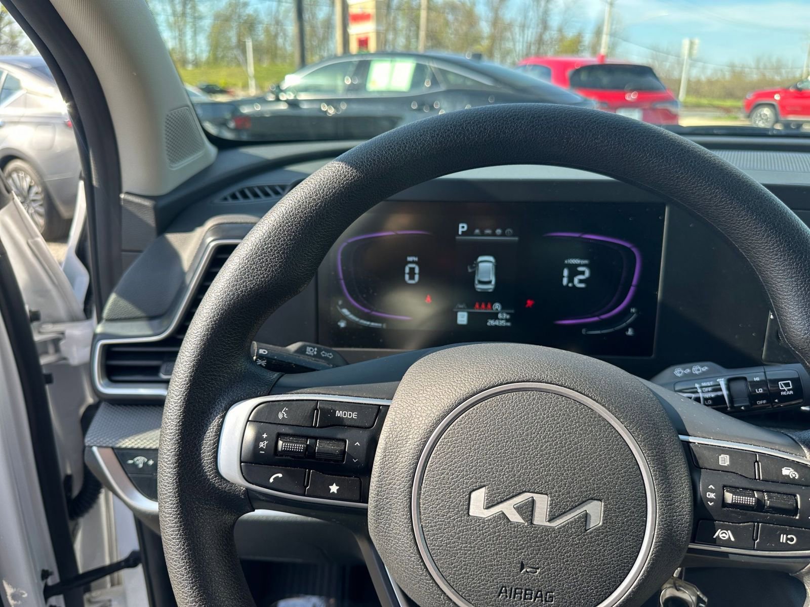 Thumbnail: 2025 Kia Sportage - 32