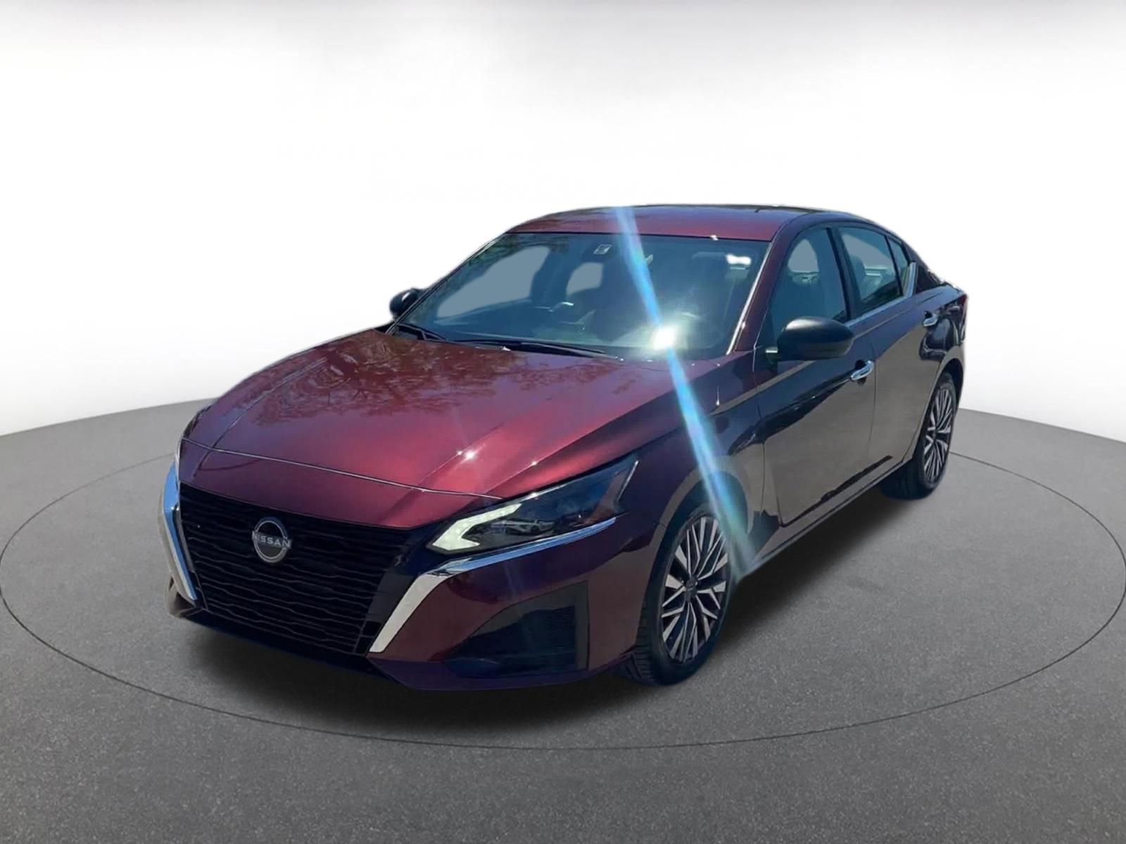 Thumbnail: 2025 Nissan Altima - 16