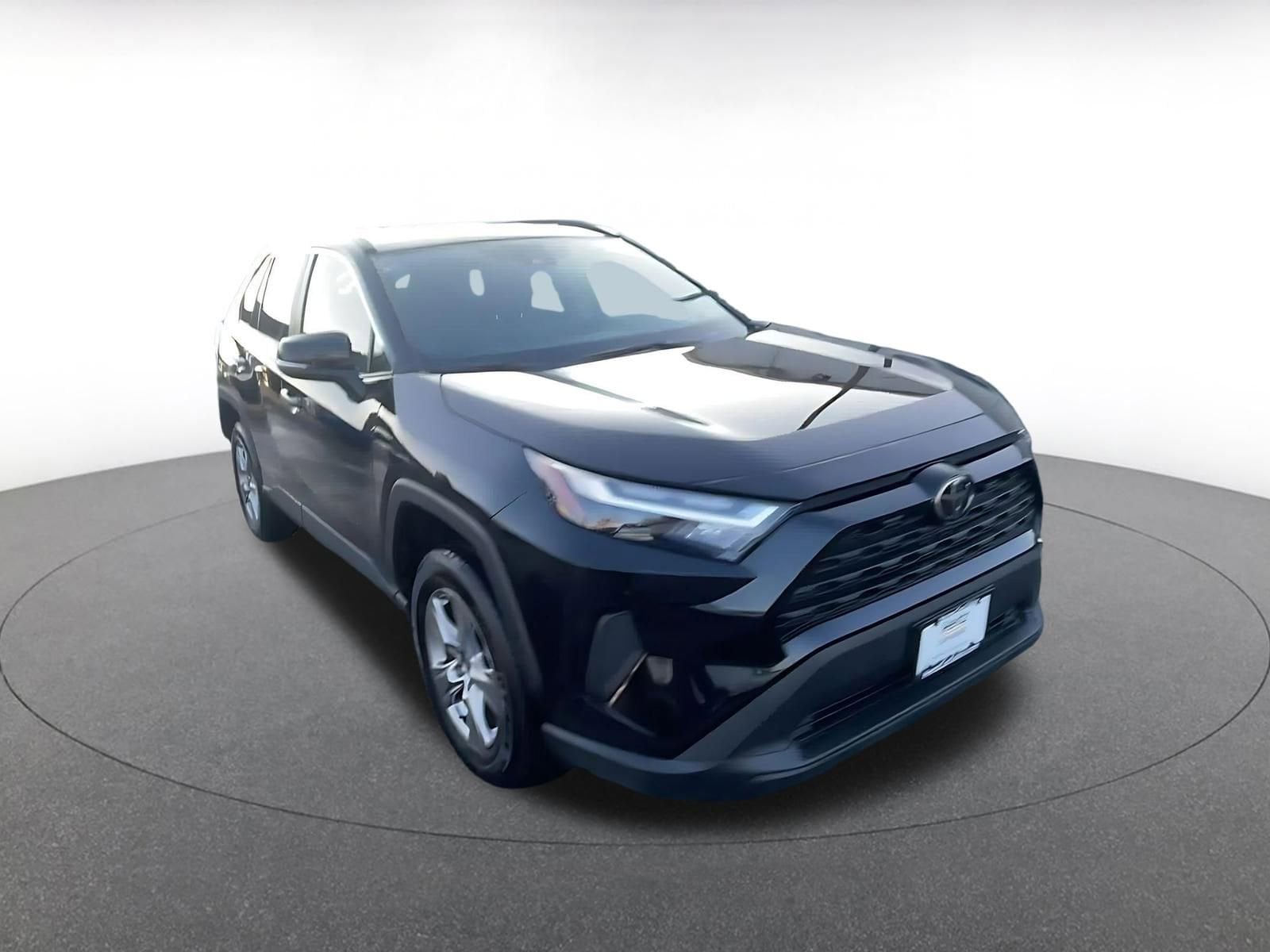 Thumbnail: 2025 Toyota RAV4 - 3