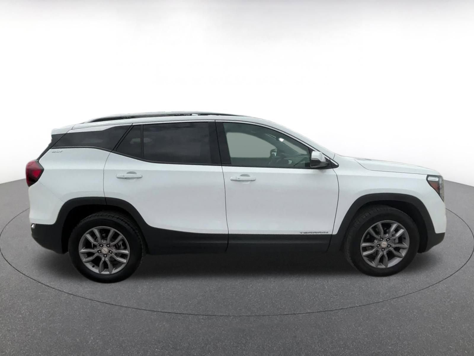 2024 GMC Terrain SLT 16