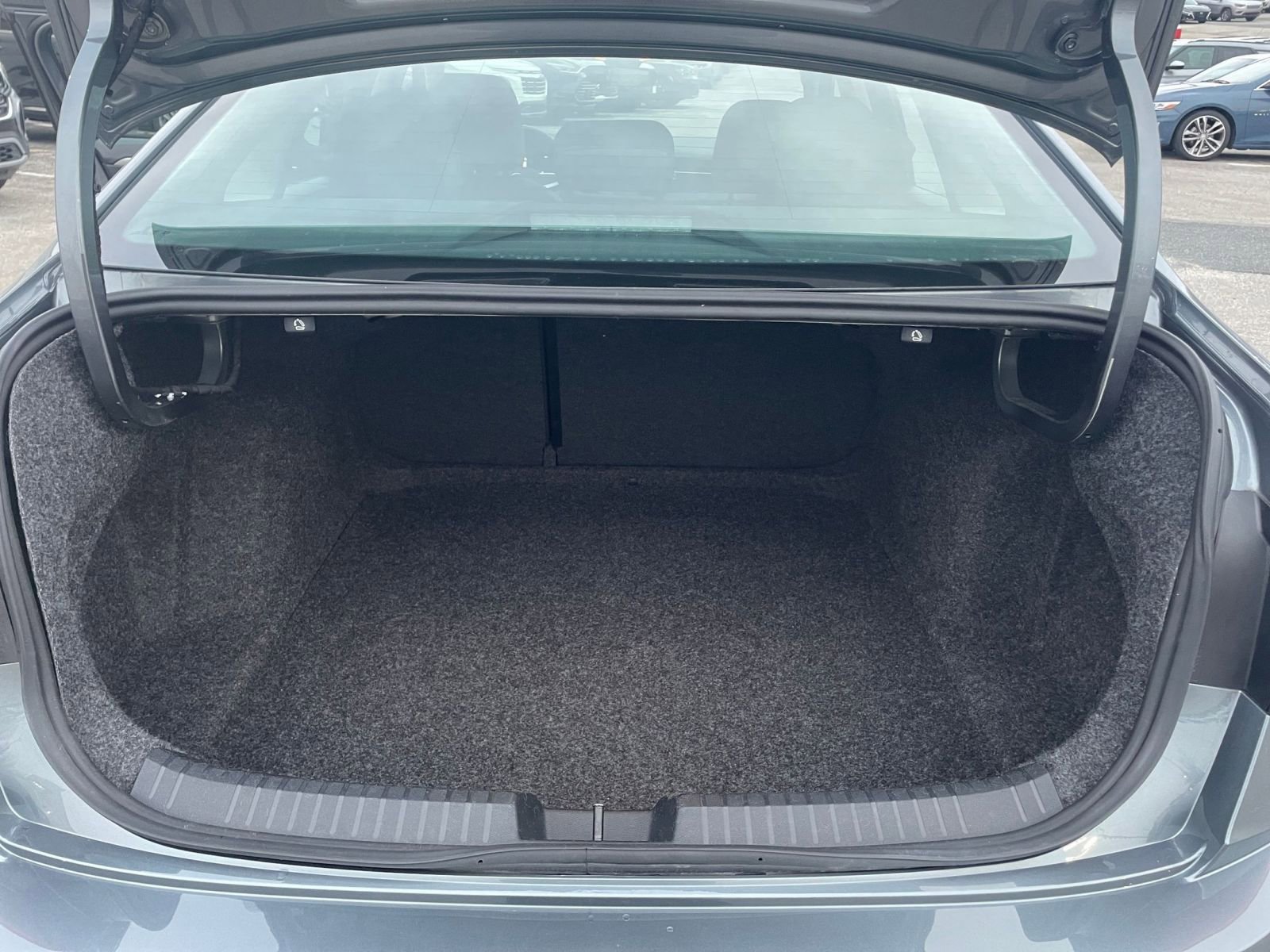 Thumbnail: 2025 Volkswagen Jetta - 30