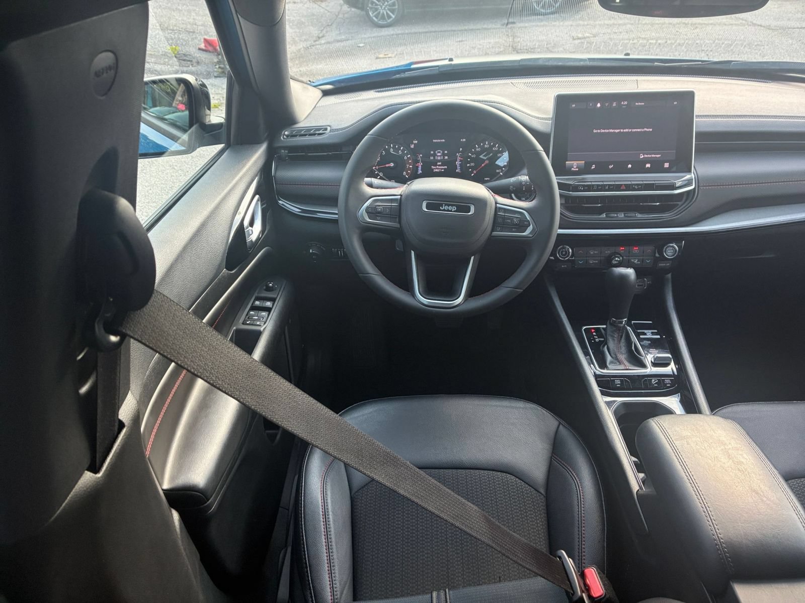 Thumbnail: 2025 Jeep Compass - 28