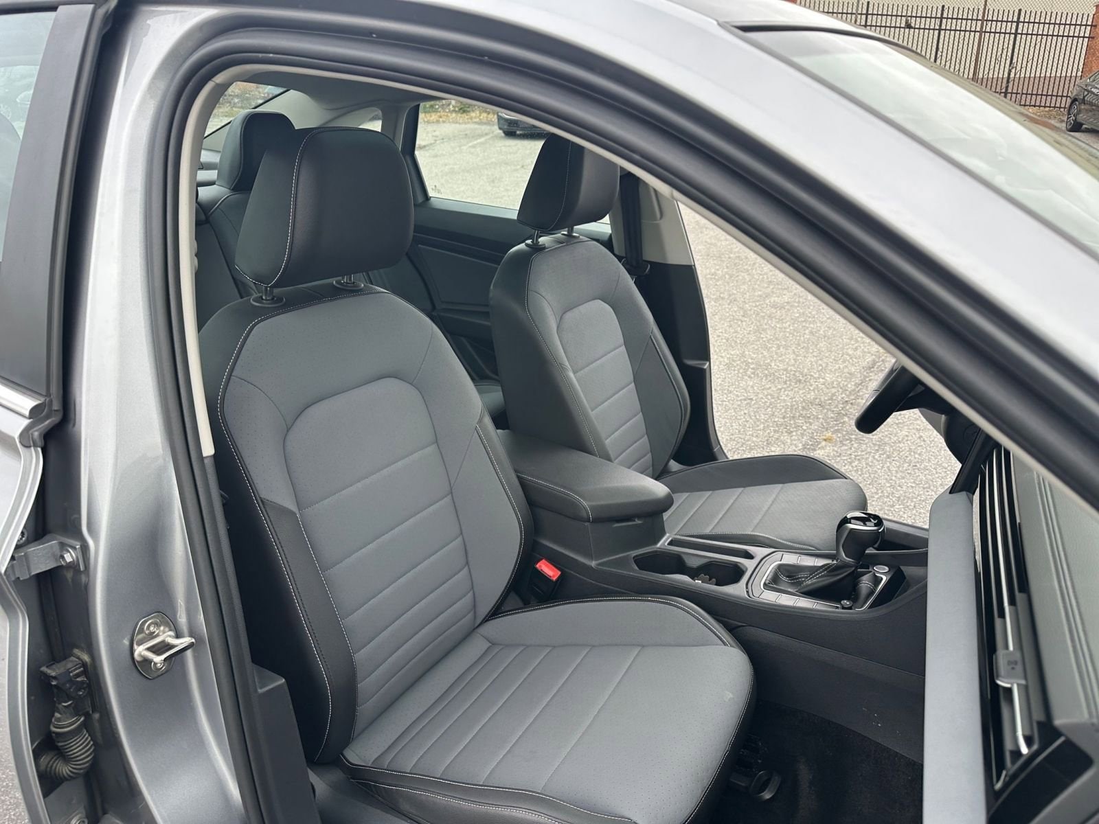 Thumbnail: 2025 Volkswagen Jetta - 35