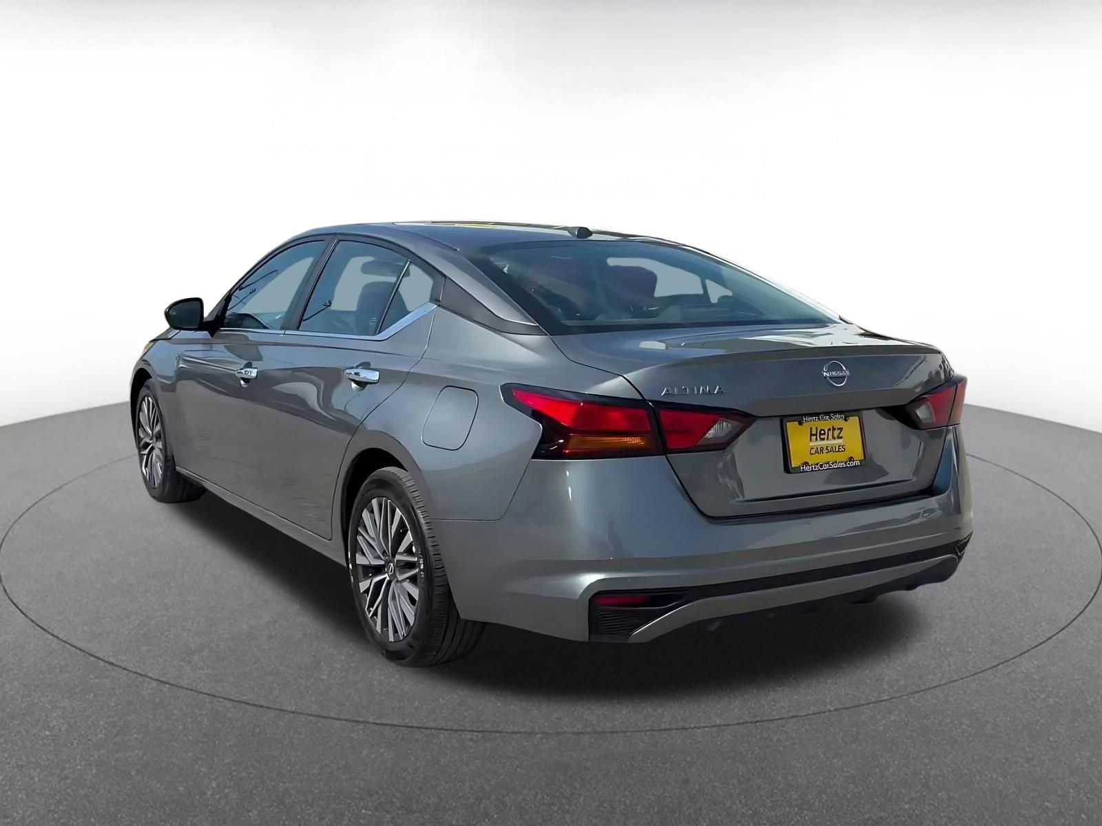Thumbnail: 2025 Nissan Altima - 11