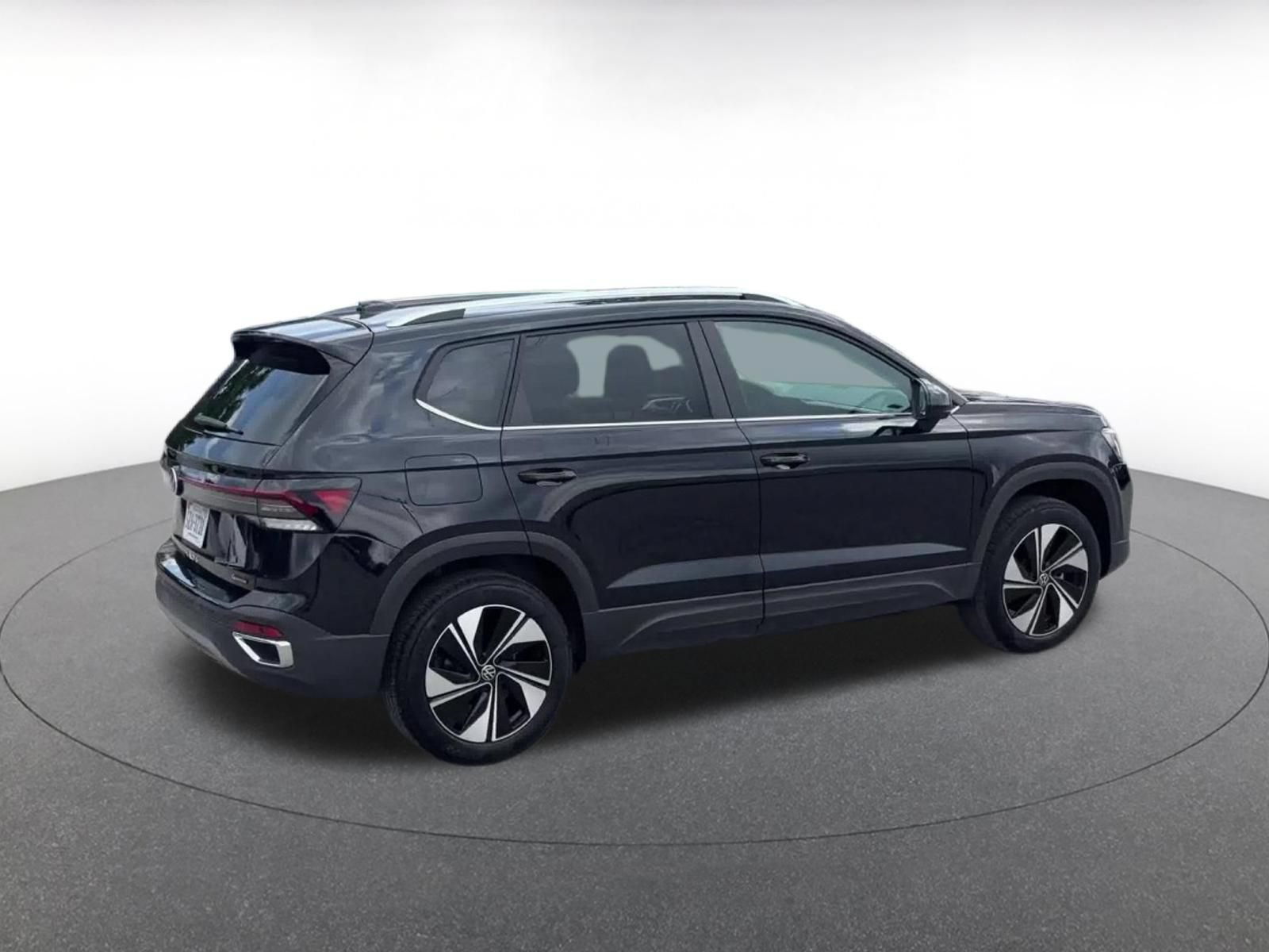 Thumbnail: 2026 Volkswagen Taos - 15