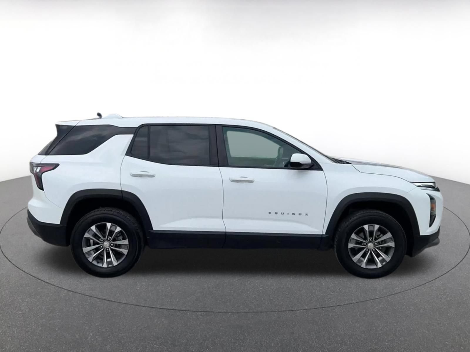 Thumbnail: 2025 Chevrolet Equinox - 13