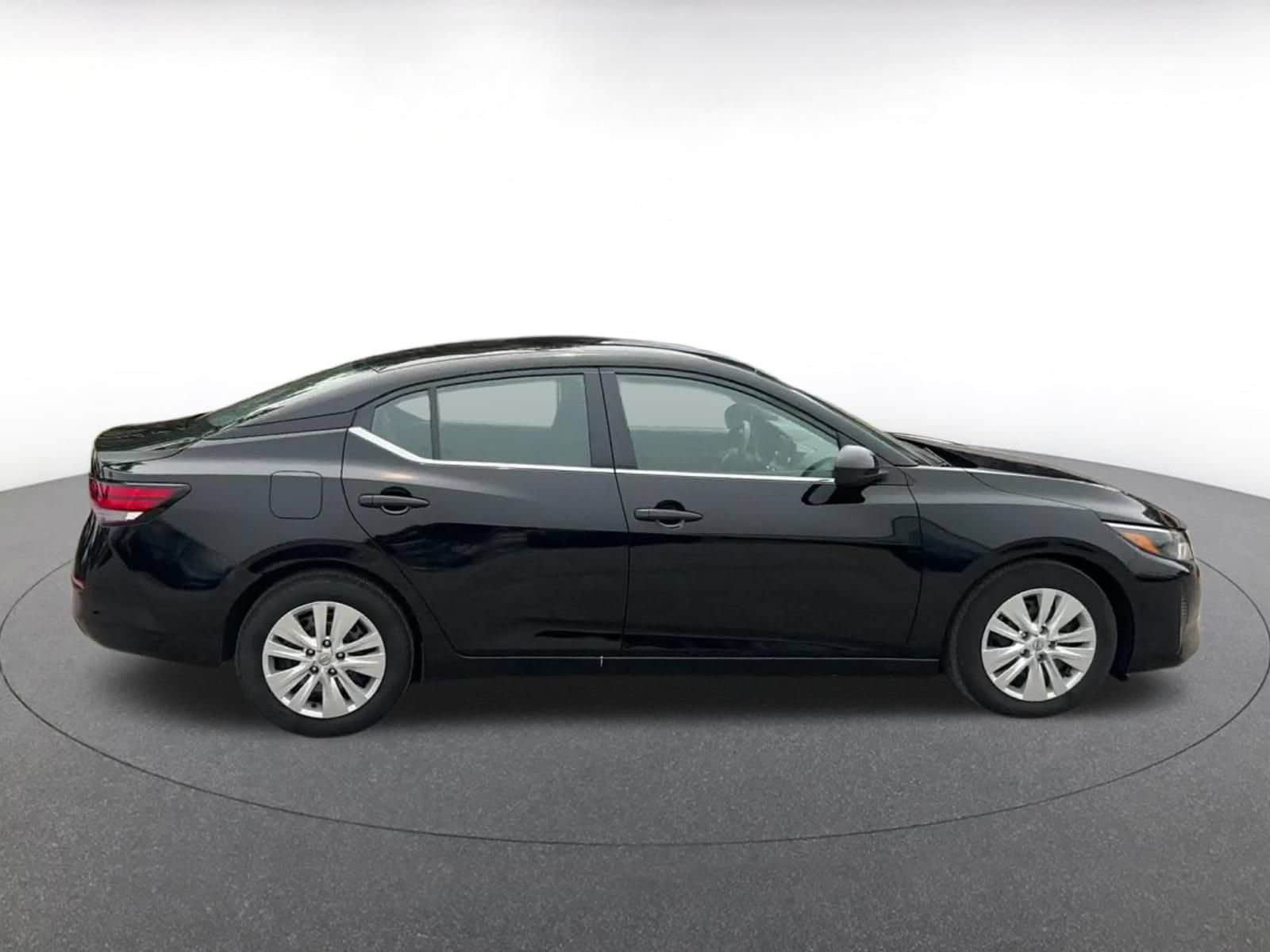2025 Nissan Sentra S - Photo 16