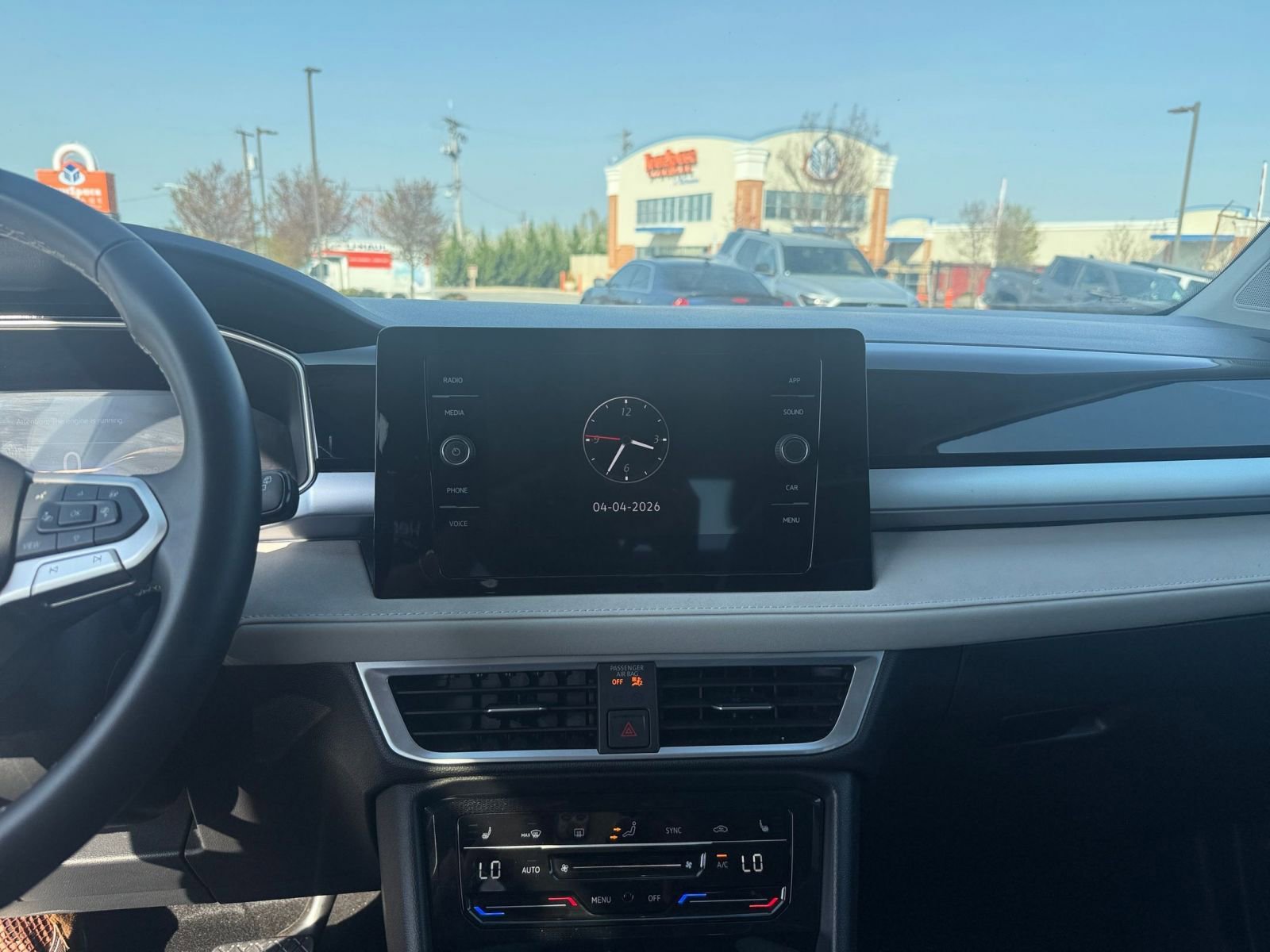 Thumbnail: 2025 Volkswagen Taos - 17