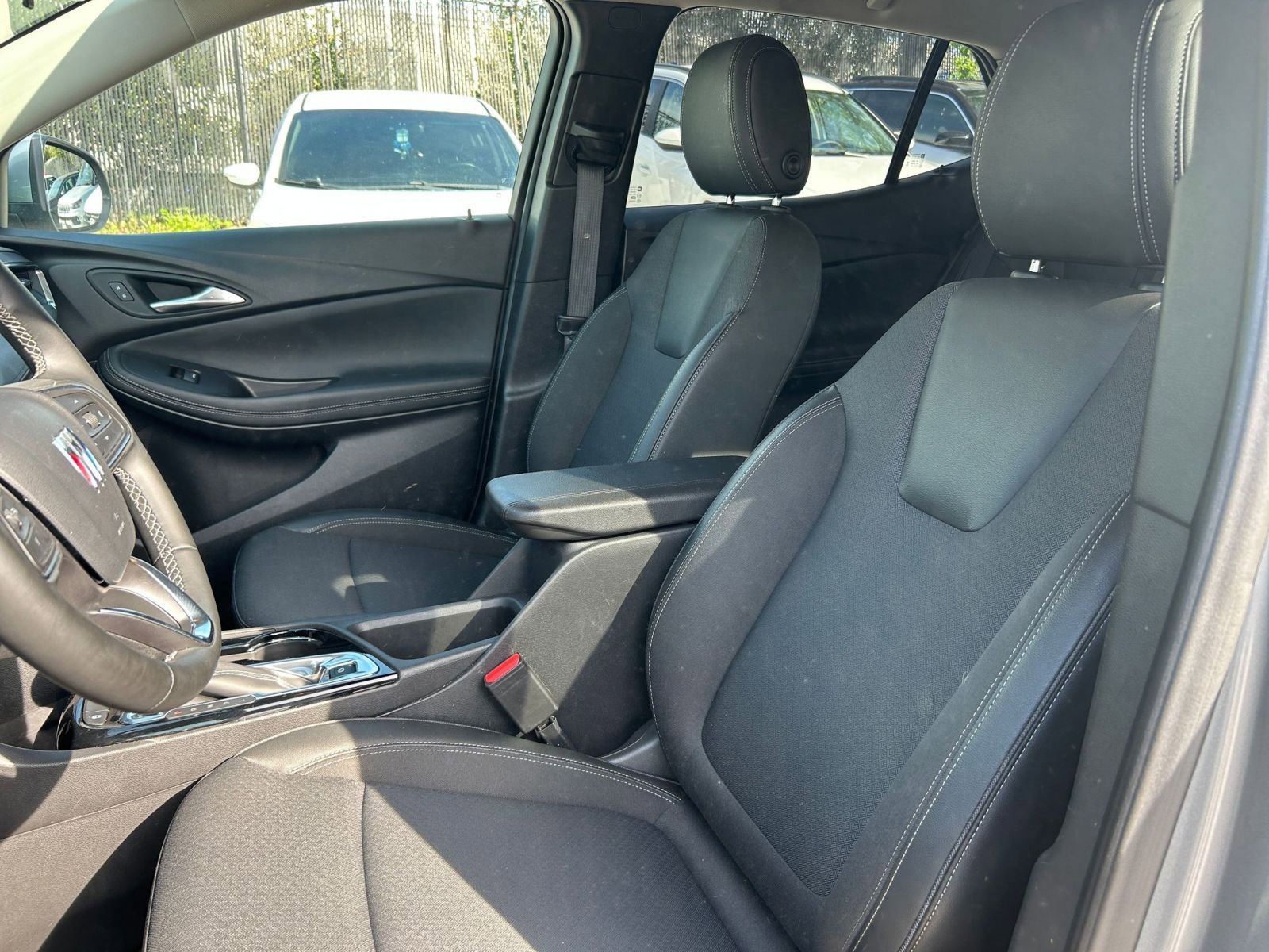 Thumbnail: 2025 Buick Encore GX - 31