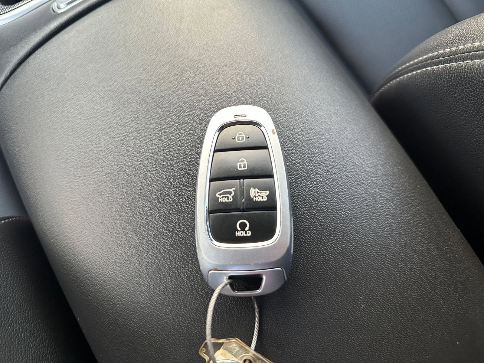 Thumbnail: 2023 Hyundai Santa Fe - 22