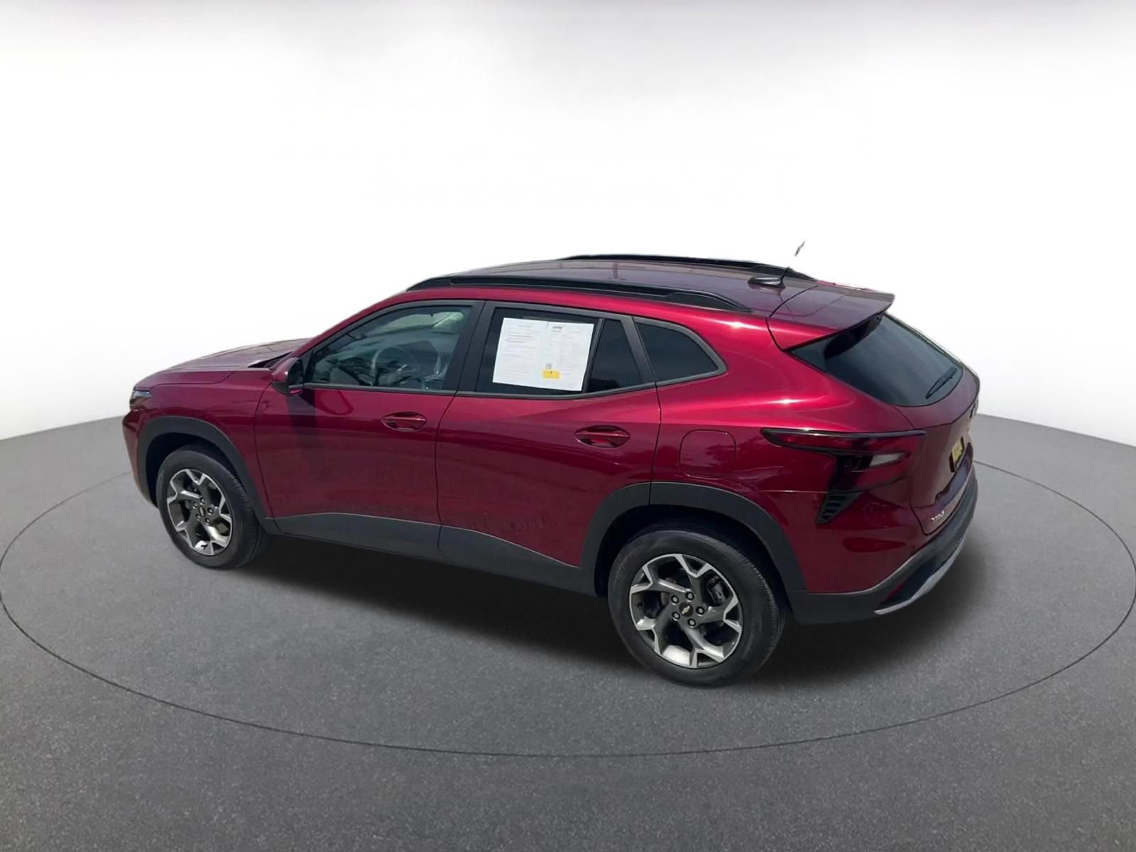 Thumbnail: 2025 Chevrolet Trax - 10