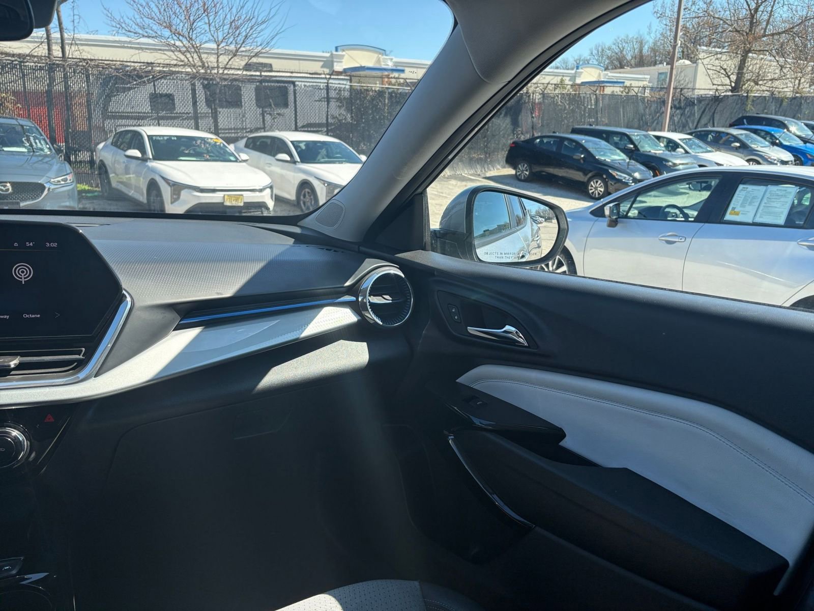 Thumbnail: 2025 Chevrolet Trax - 33