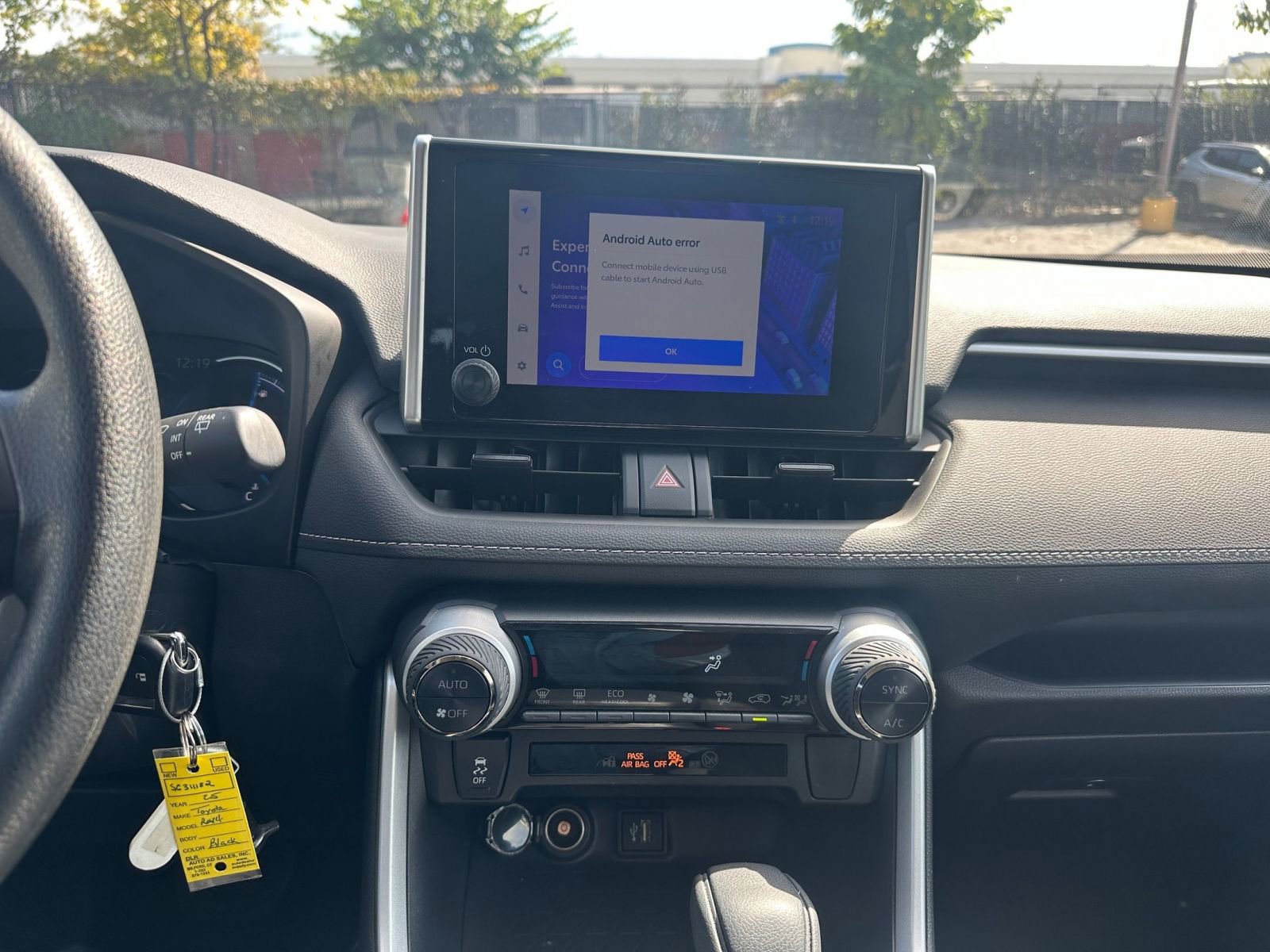 Thumbnail: 2025 Toyota RAV4 - 18