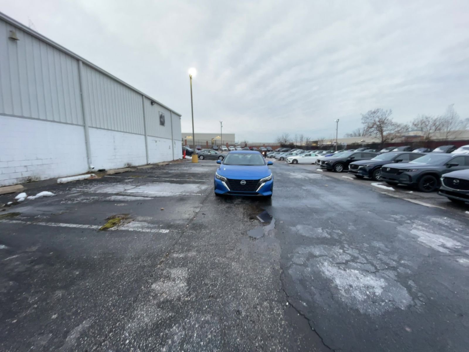 Thumbnail: 2025 Nissan Sentra - 16