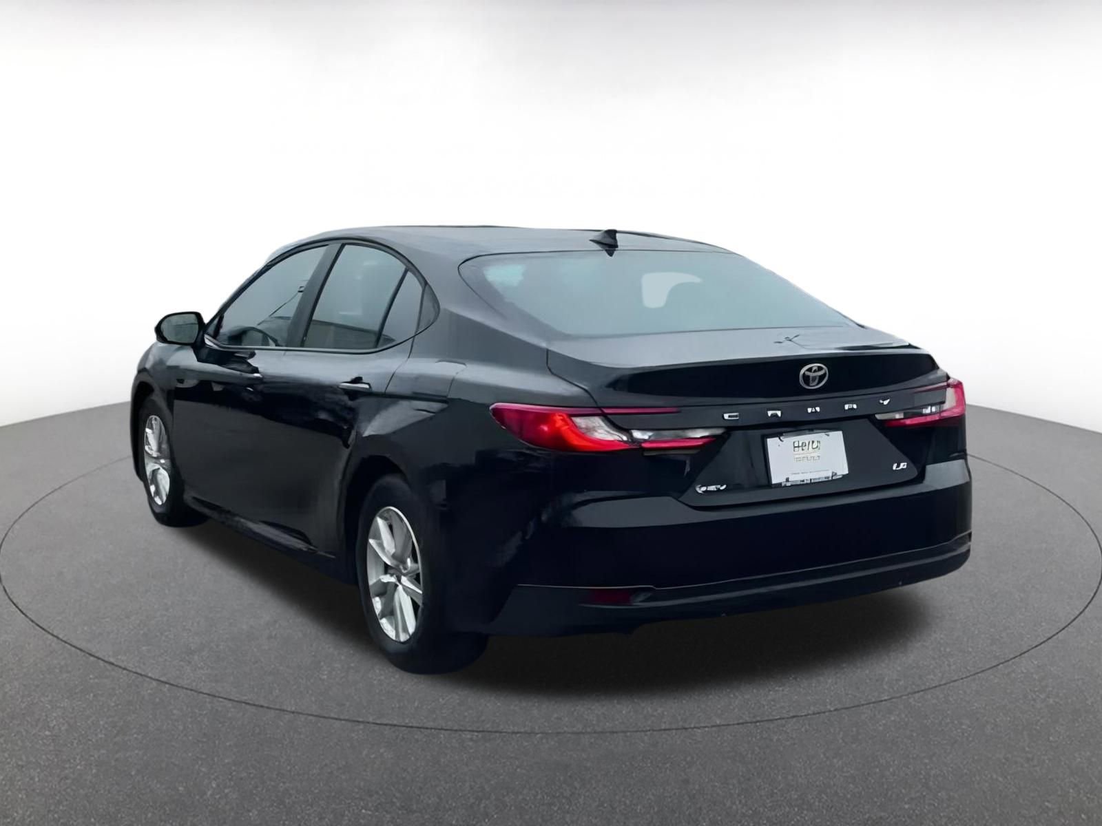 Thumbnail: 2025 Toyota Camry - 11