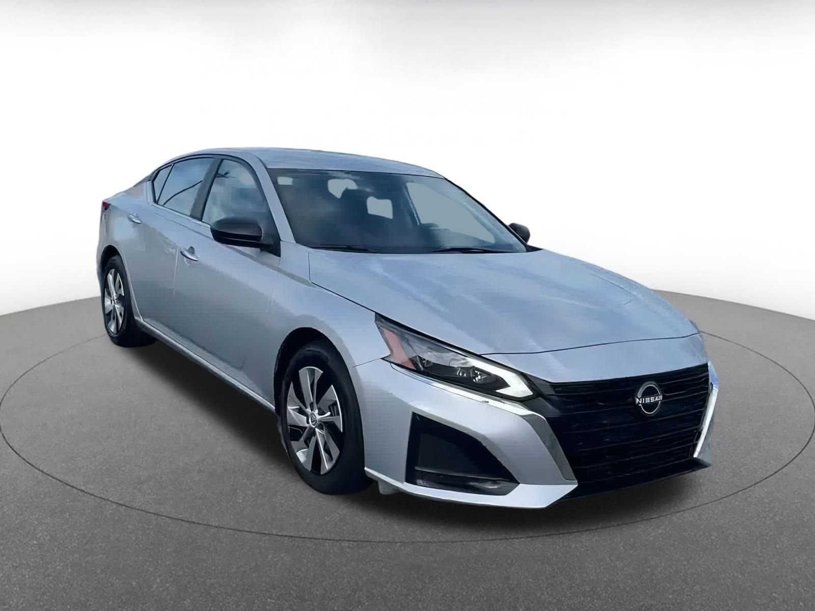 Thumbnail: 2024 Nissan Altima - 3