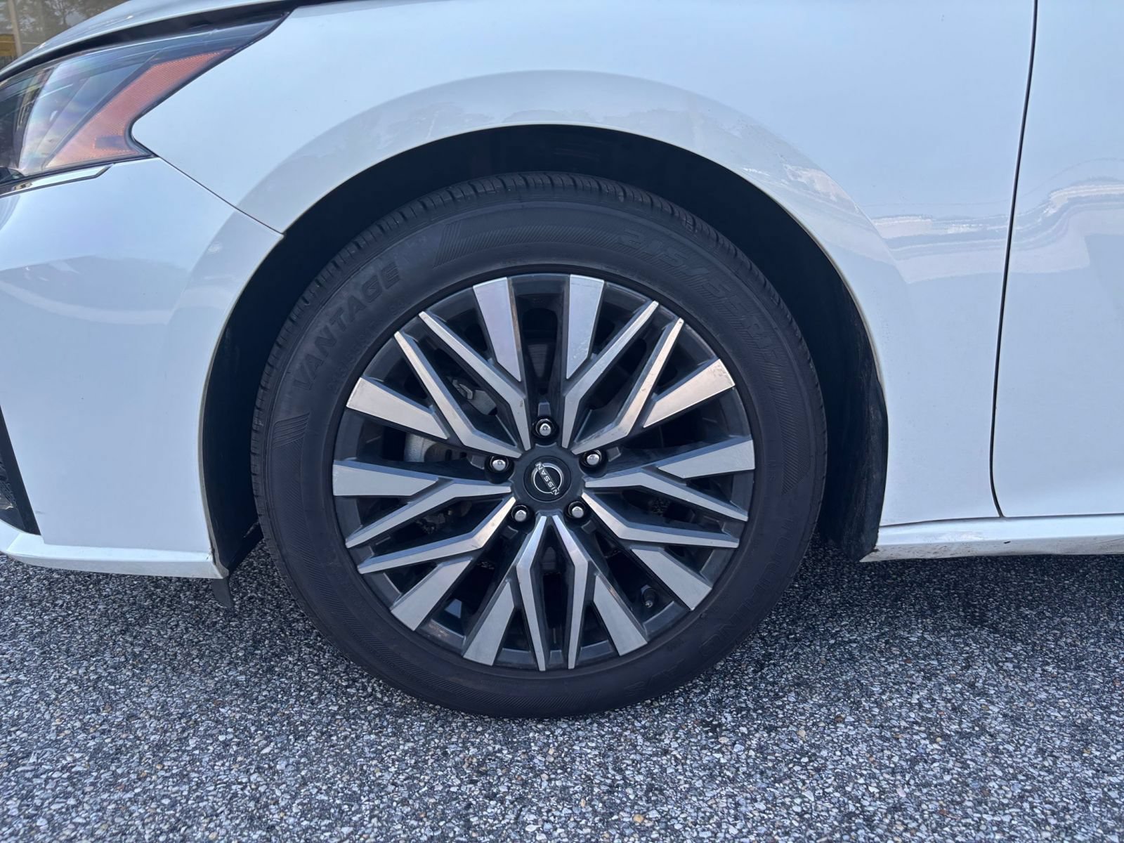 Thumbnail: 2025 Nissan Altima - 25