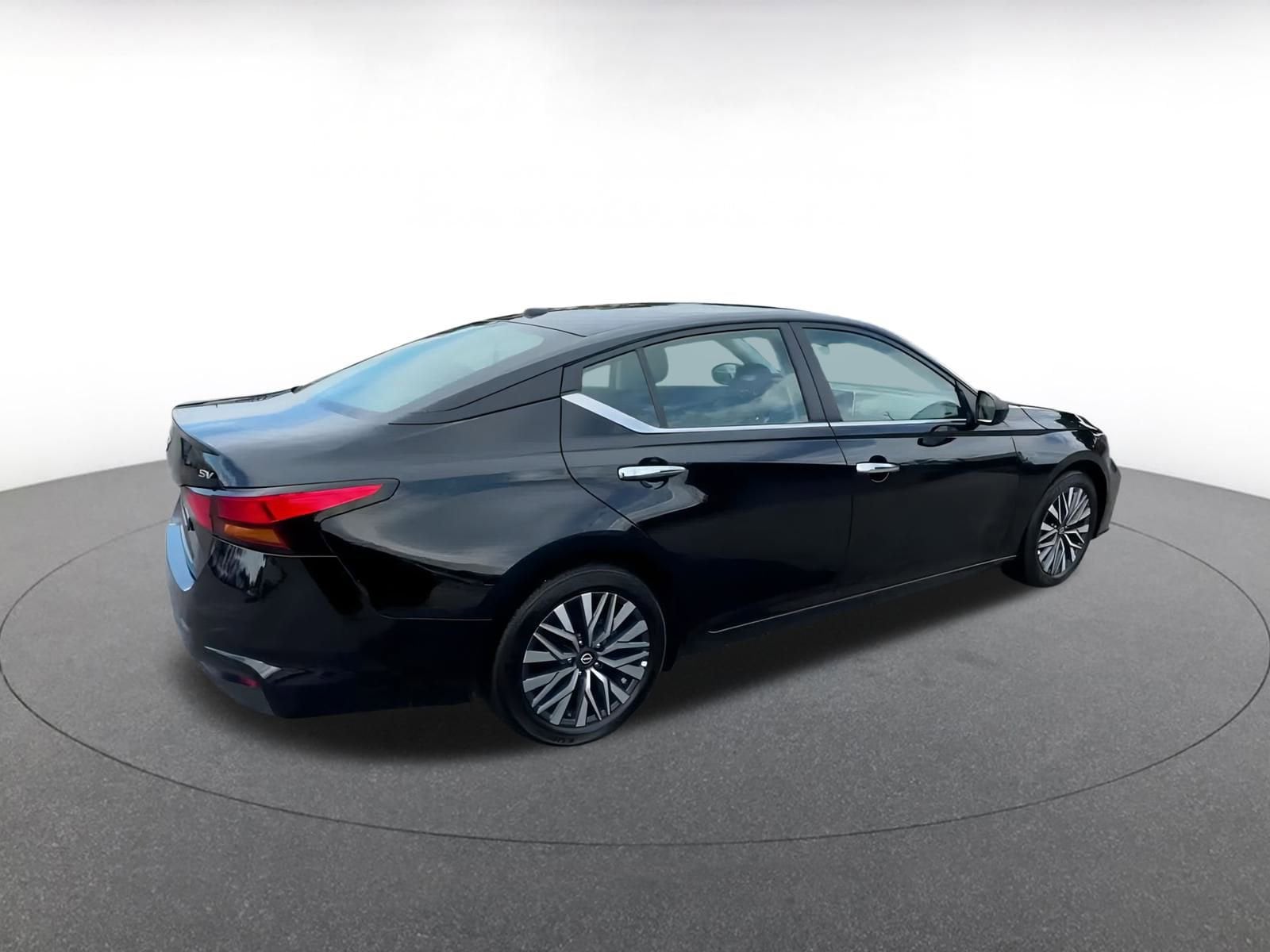 Thumbnail: 2024 Nissan Altima - 14