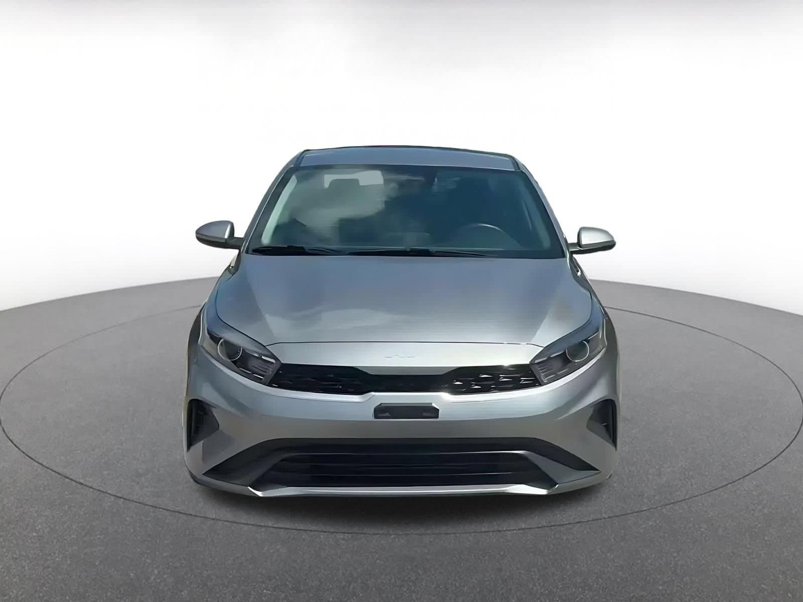 Thumbnail: 2024 Kia Forte - 4