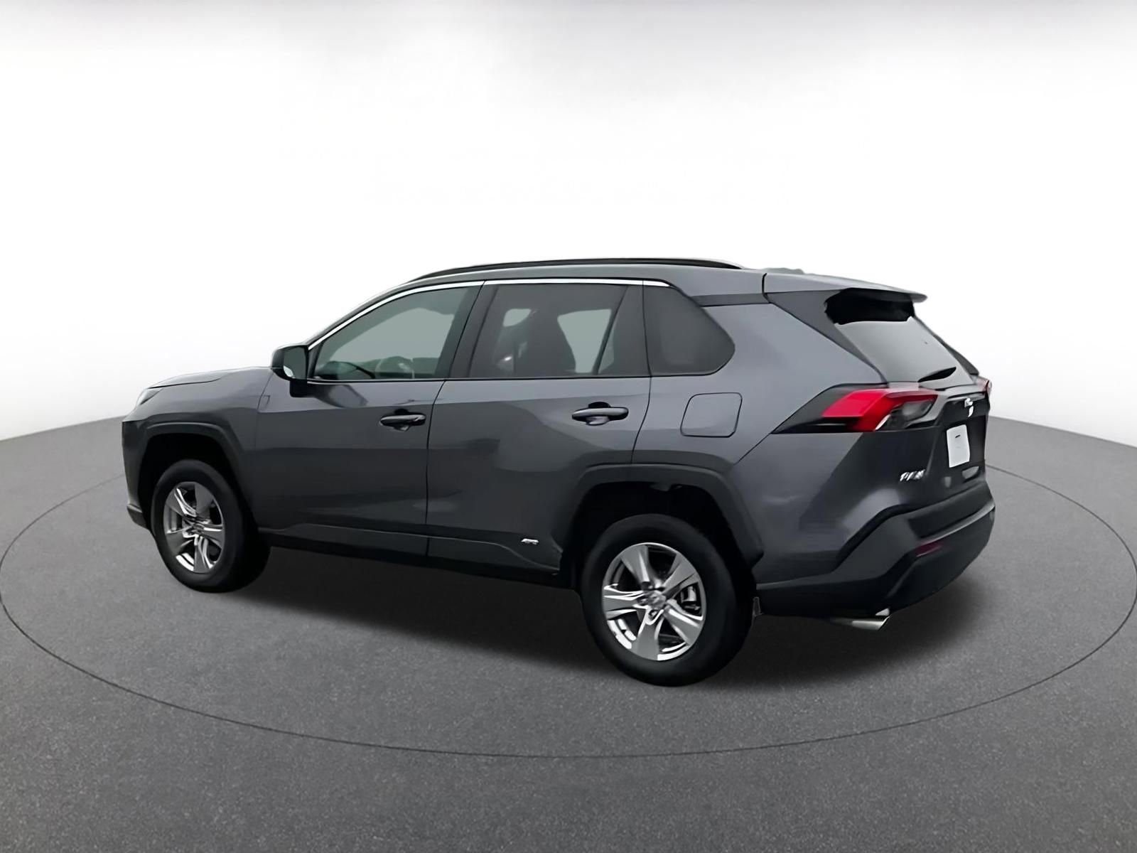 Thumbnail: 2025 Toyota RAV4 - 10