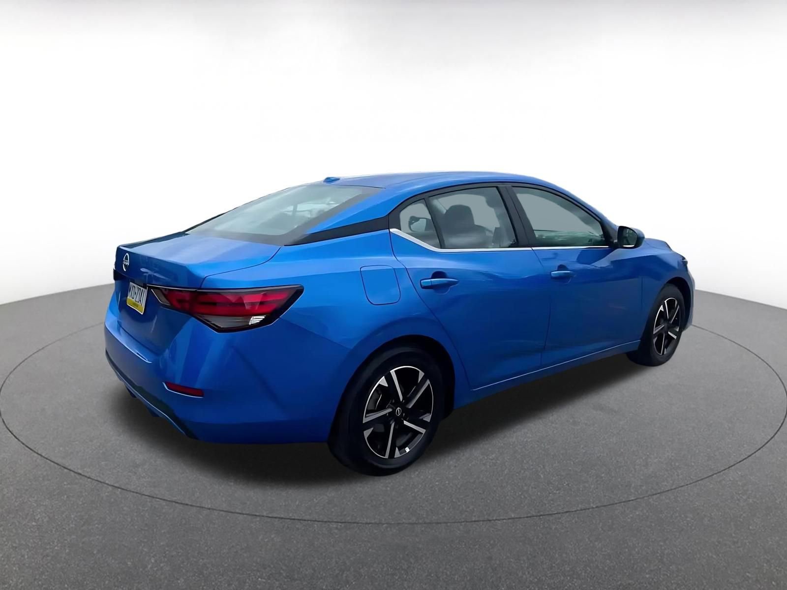 Thumbnail: 2025 Nissan Sentra - 15