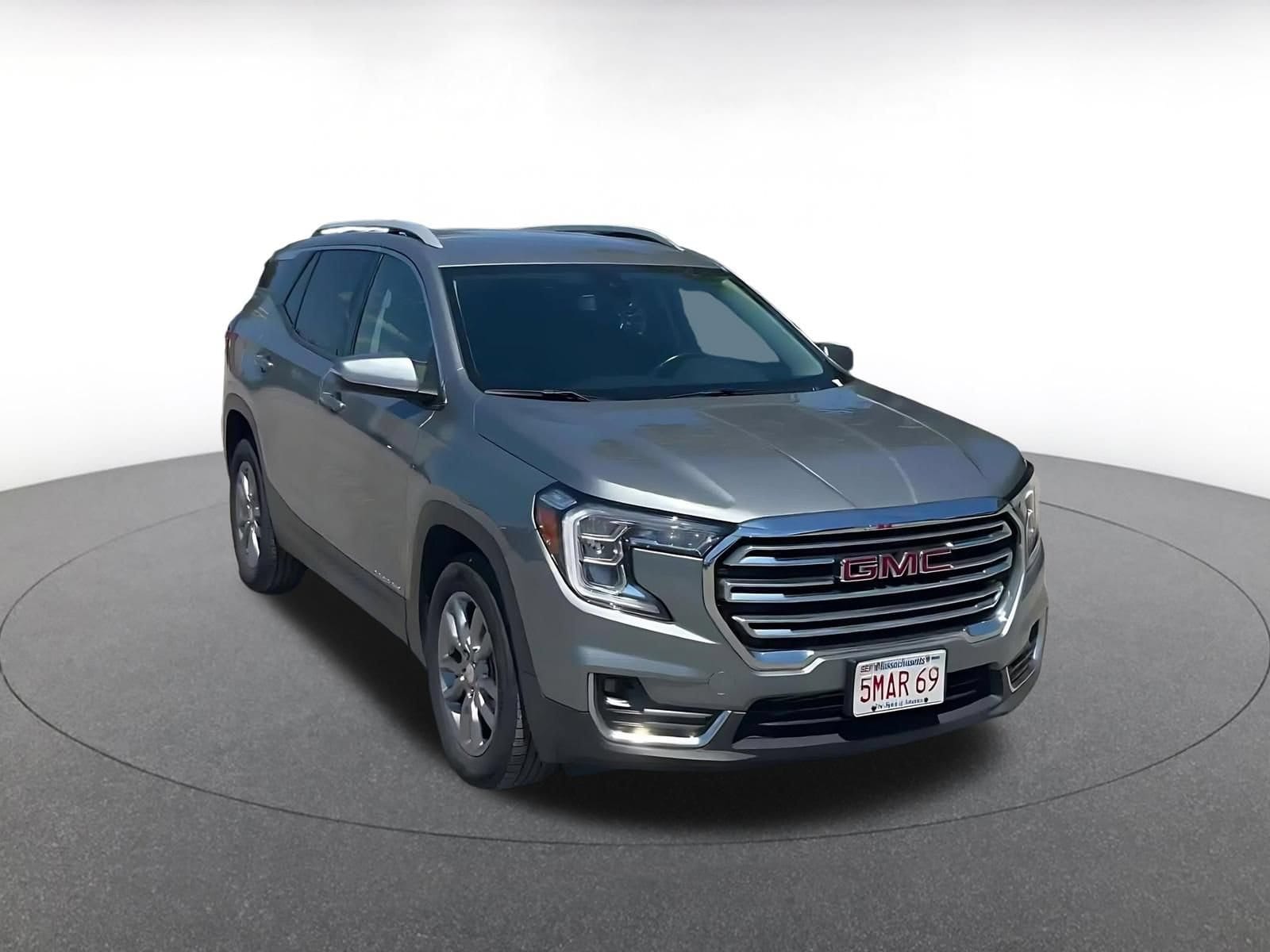 Thumbnail: 2024 GMC Terrain - 3