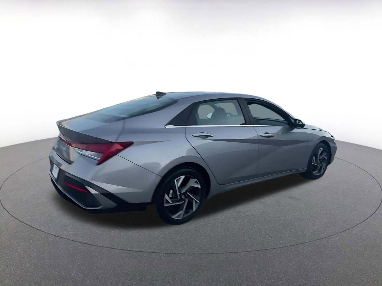 Thumbnail: 2025 Hyundai Elantra - 15
