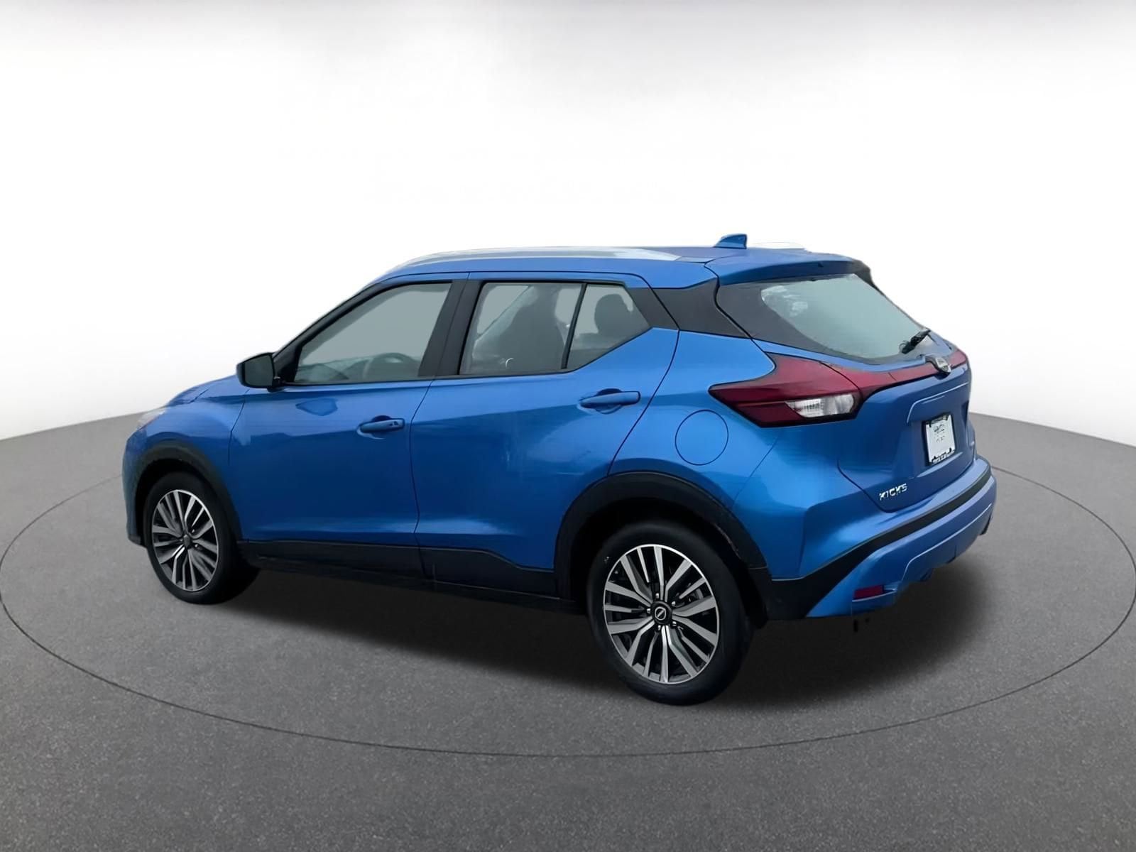Thumbnail: 2024 Nissan Kicks - 10