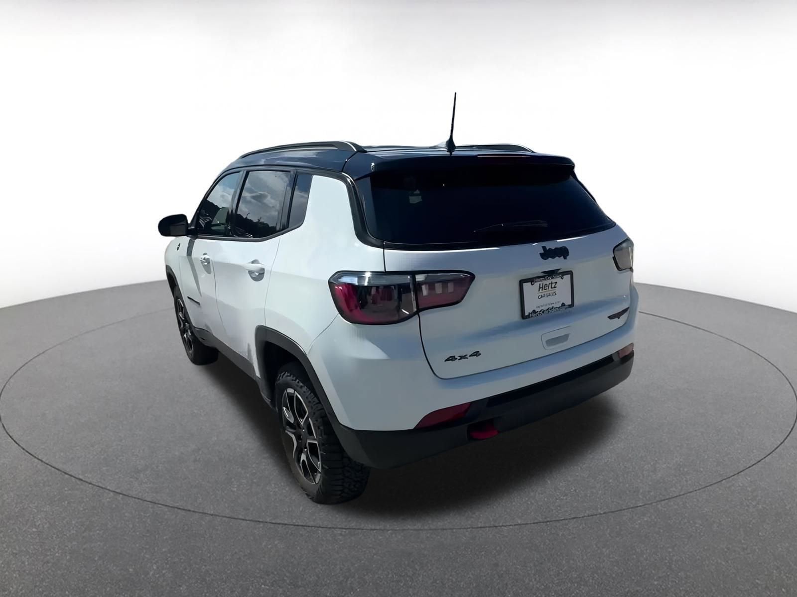 Thumbnail: 2025 Jeep Compass - 10