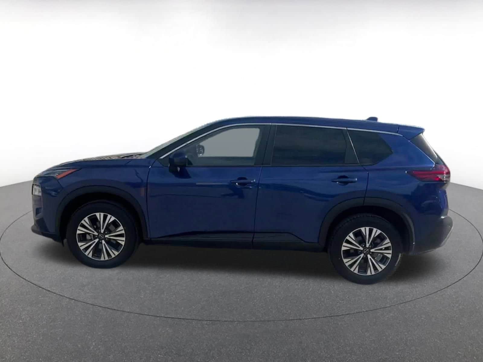 Thumbnail: 2023 Nissan Rogue - 9