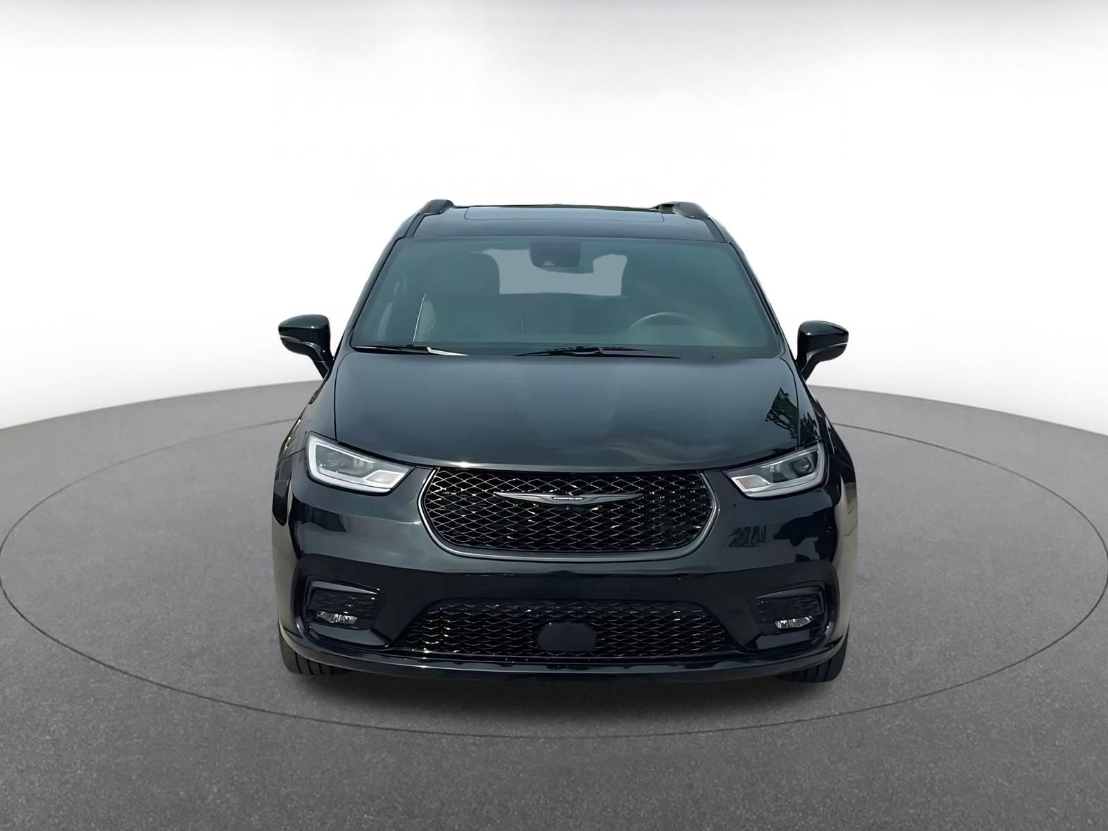 Thumbnail: 2025 Chrysler Pacifica - 4