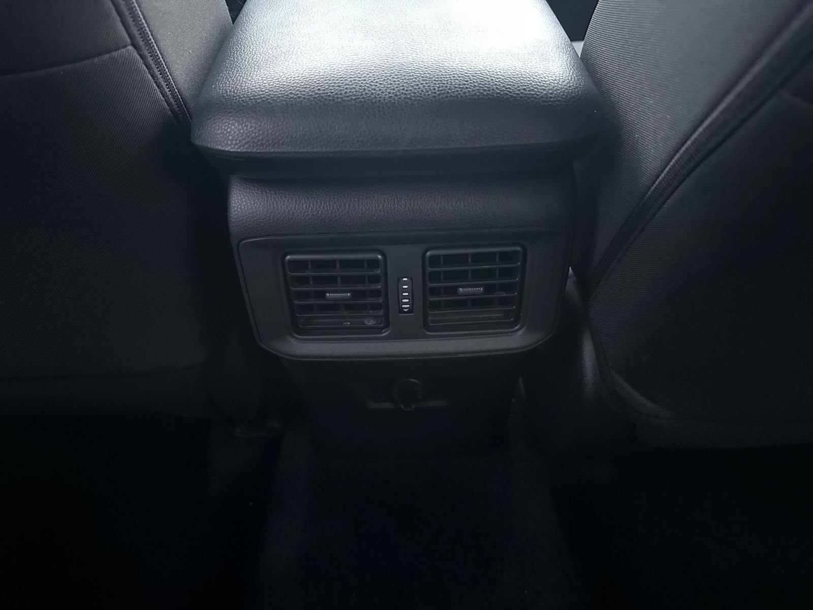 Thumbnail: 2025 Toyota RAV4 - 23