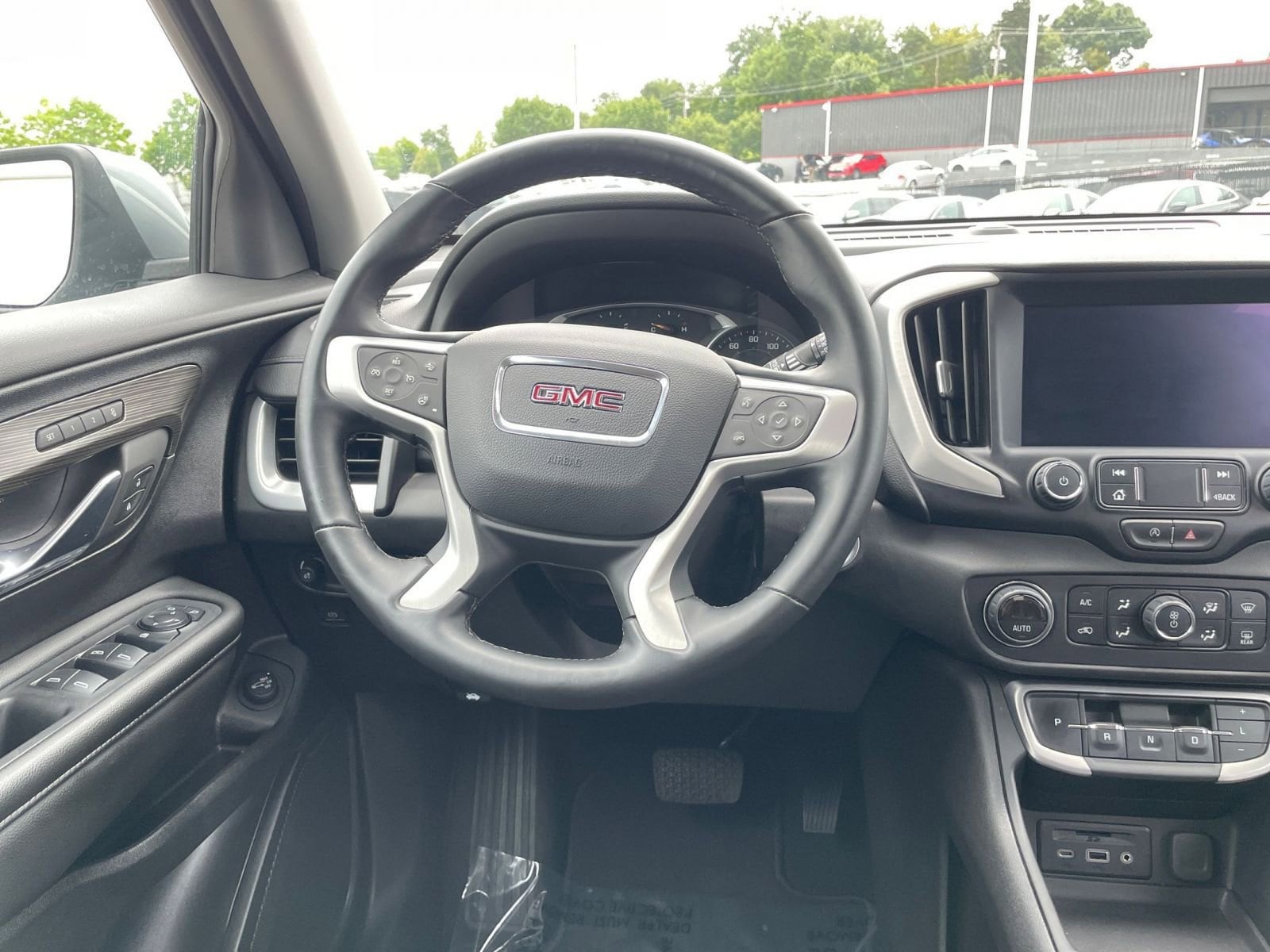 Thumbnail: 2024 GMC Terrain - 34