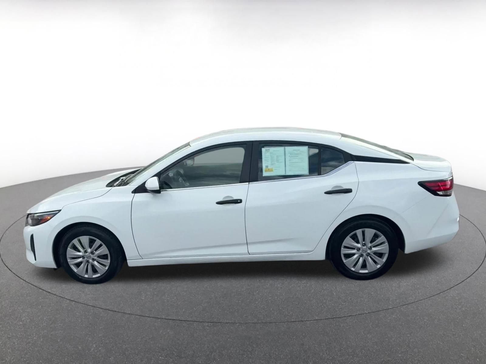 Thumbnail: 2025 Nissan Sentra - 9