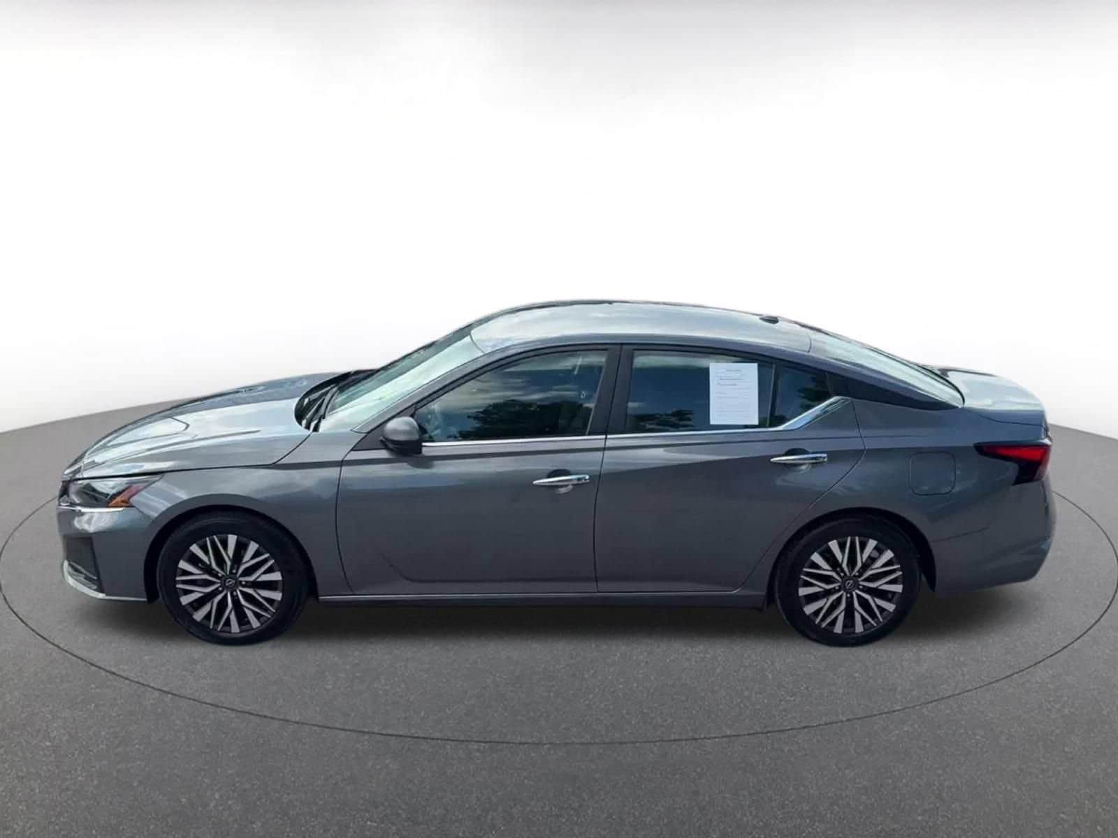 Thumbnail: 2025 Nissan Altima - 7