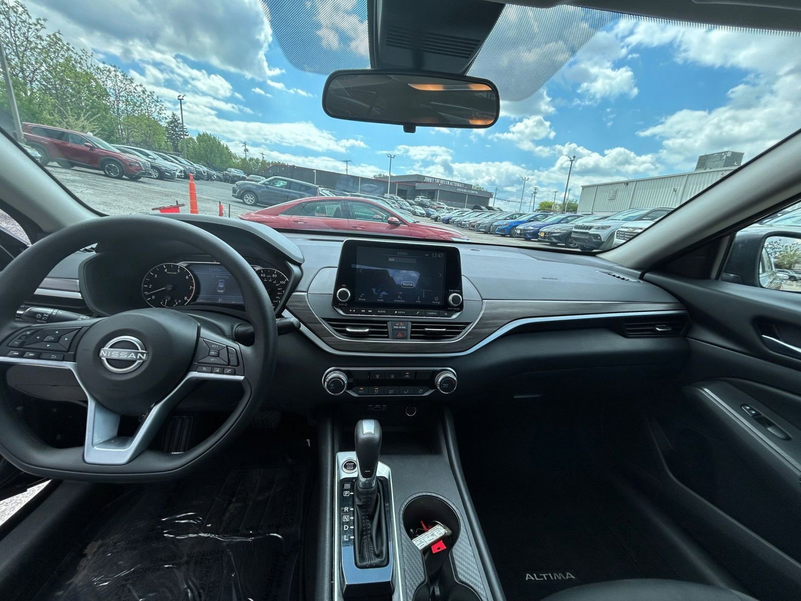 Thumbnail: 2025 Nissan Altima - 28