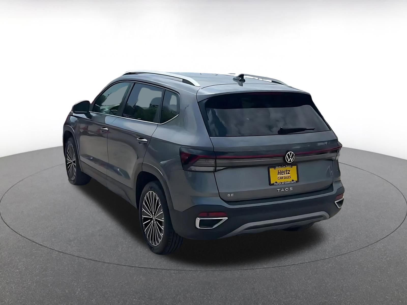 Thumbnail: 2025 Volkswagen Taos - 11