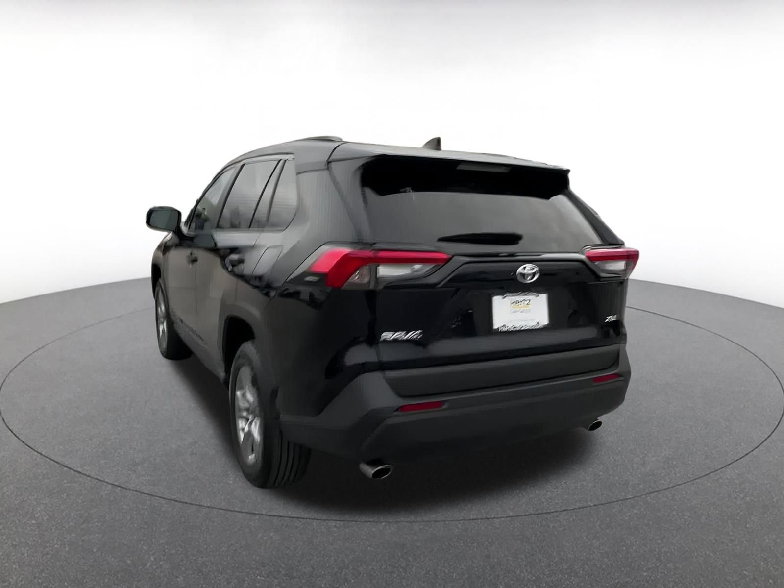 Thumbnail: 2025 Toyota RAV4 - 11