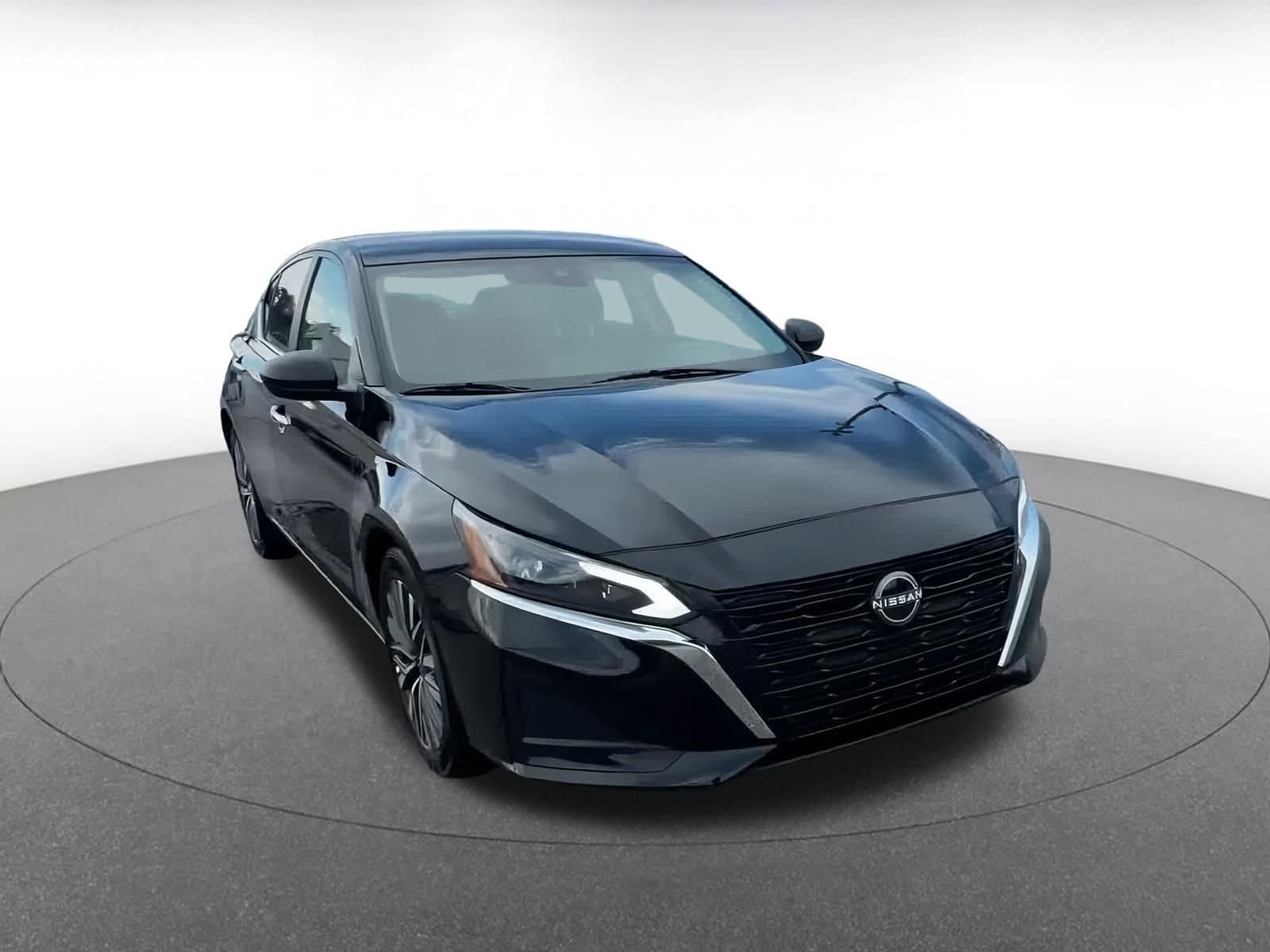 Thumbnail: 2024 Nissan Altima - 3