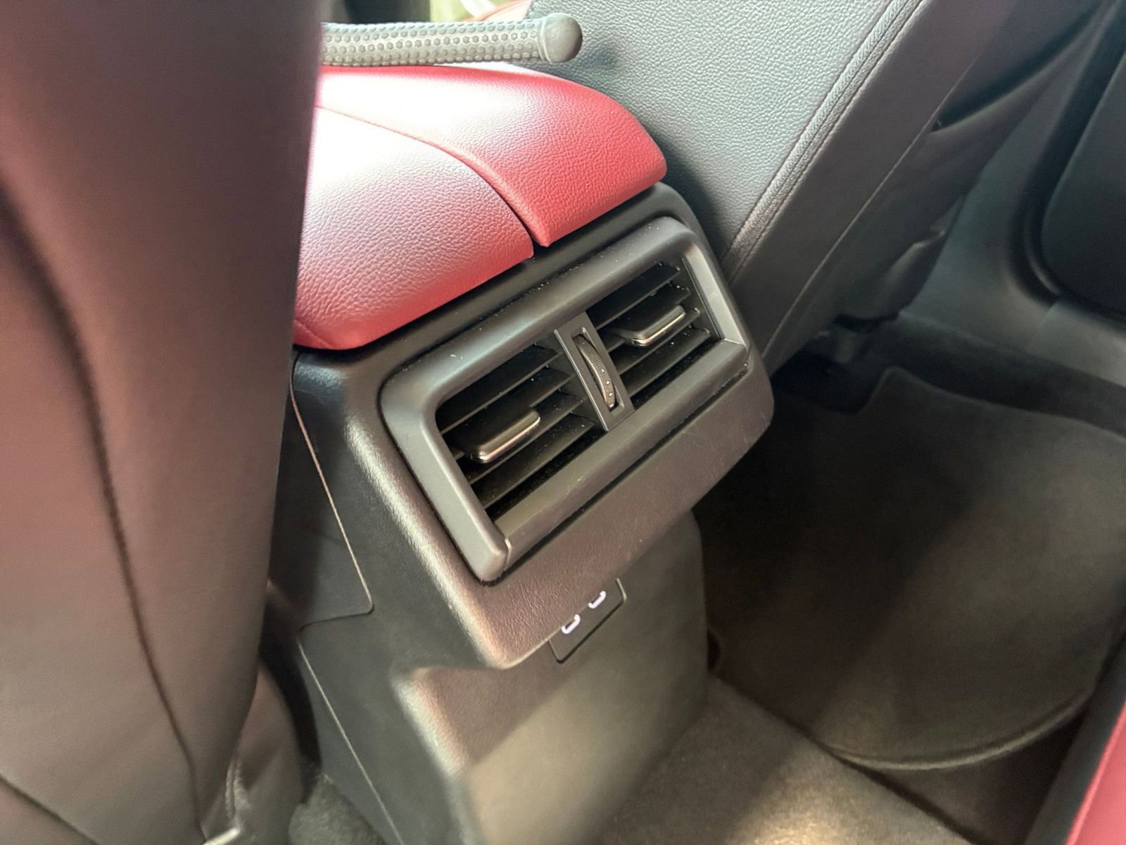 Thumbnail: 2025 Mazda CX-50 - 23