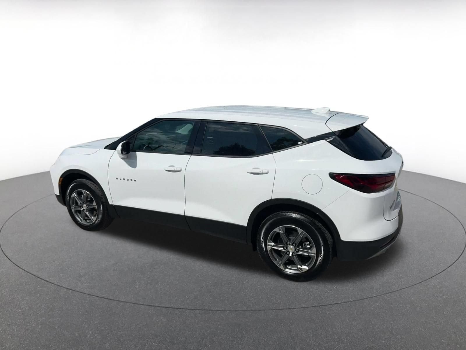 Thumbnail: 2026 Chevrolet Blazer - 9