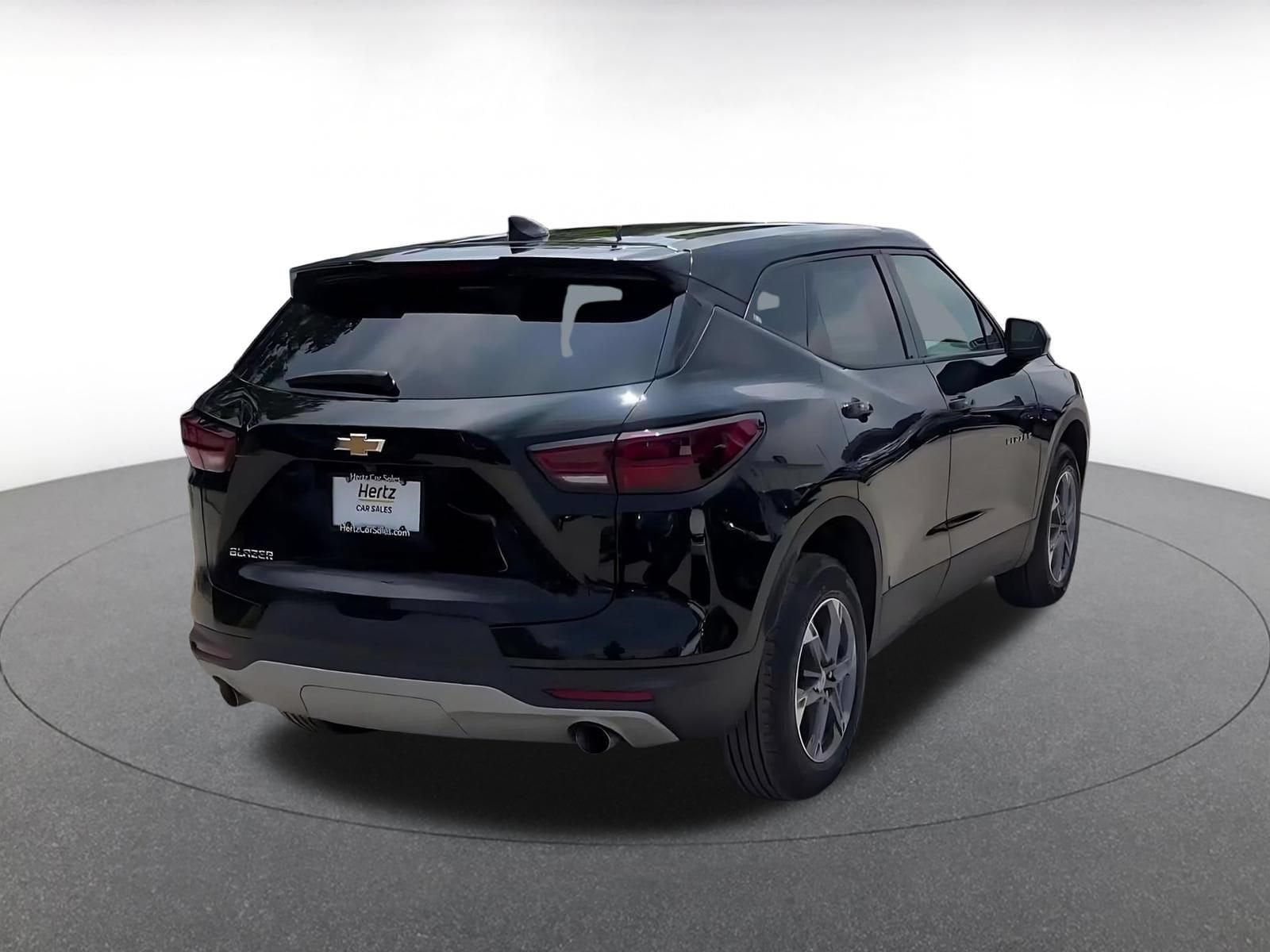 Thumbnail: 2025 Chevrolet Blazer - 16