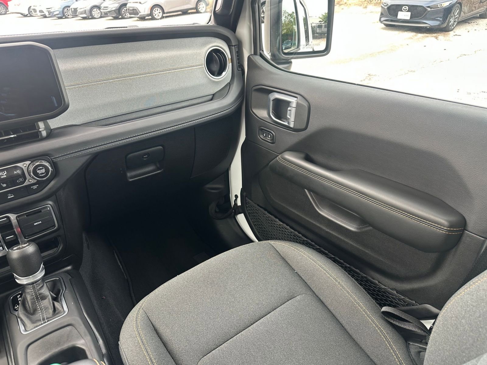 Thumbnail: 2025 Jeep Wrangler - 34