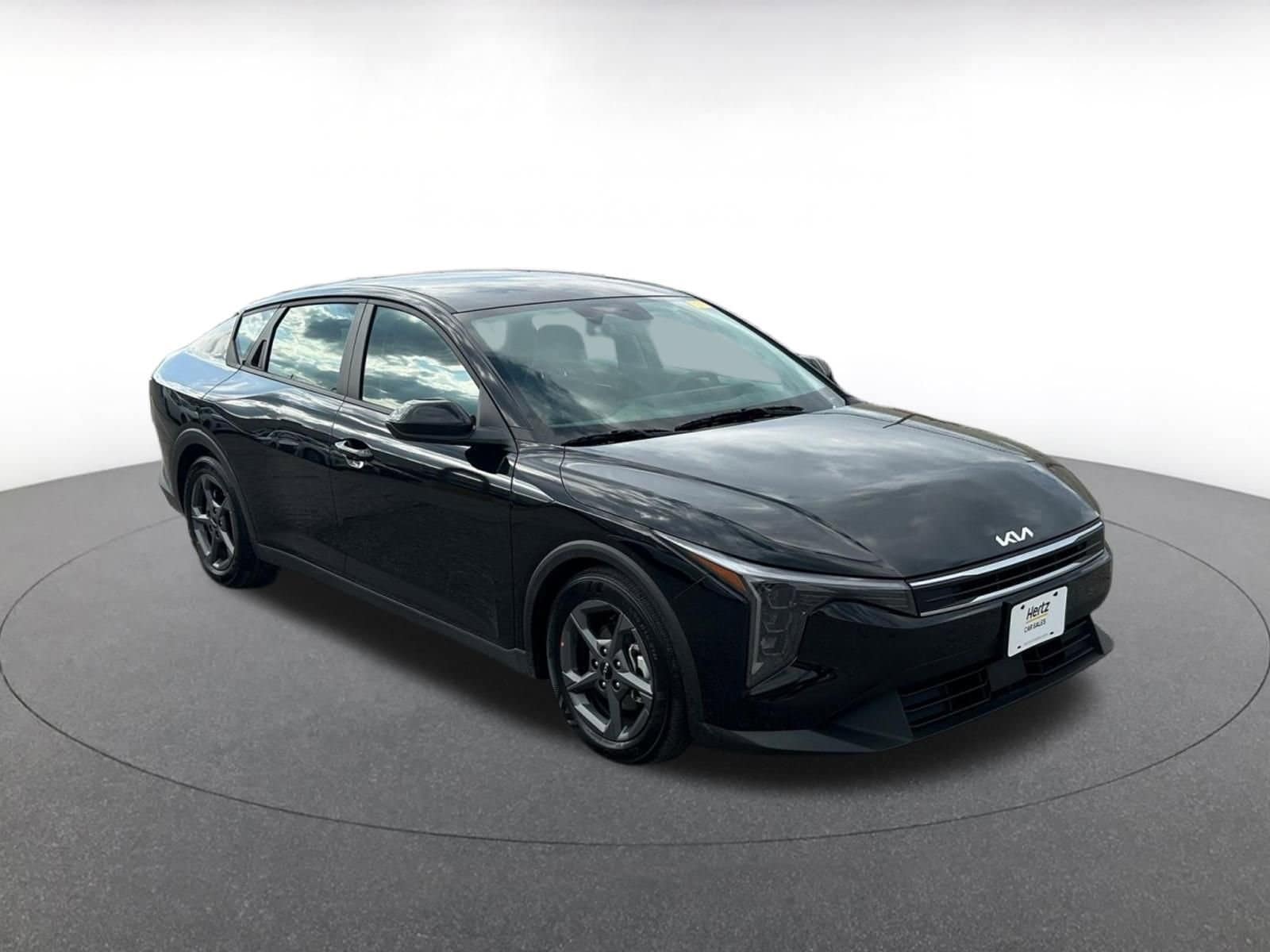 Thumbnail: 2025 Kia K4 - 1