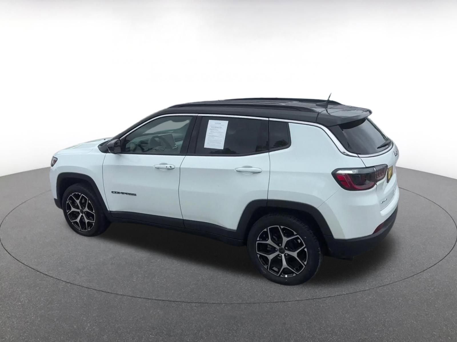 Thumbnail: 2025 Jeep Compass - 10